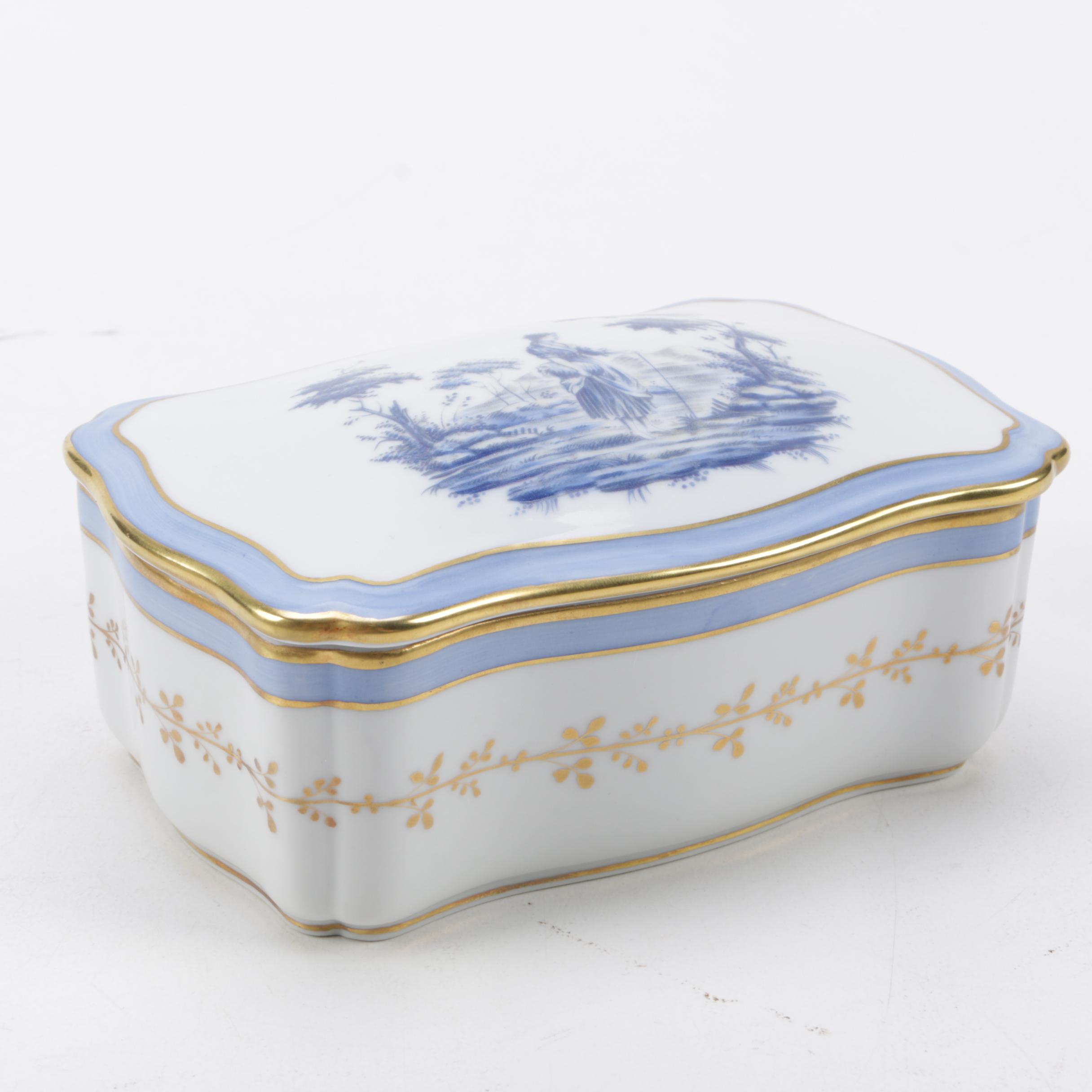 Richard Ginori Porcelain Trinket Box