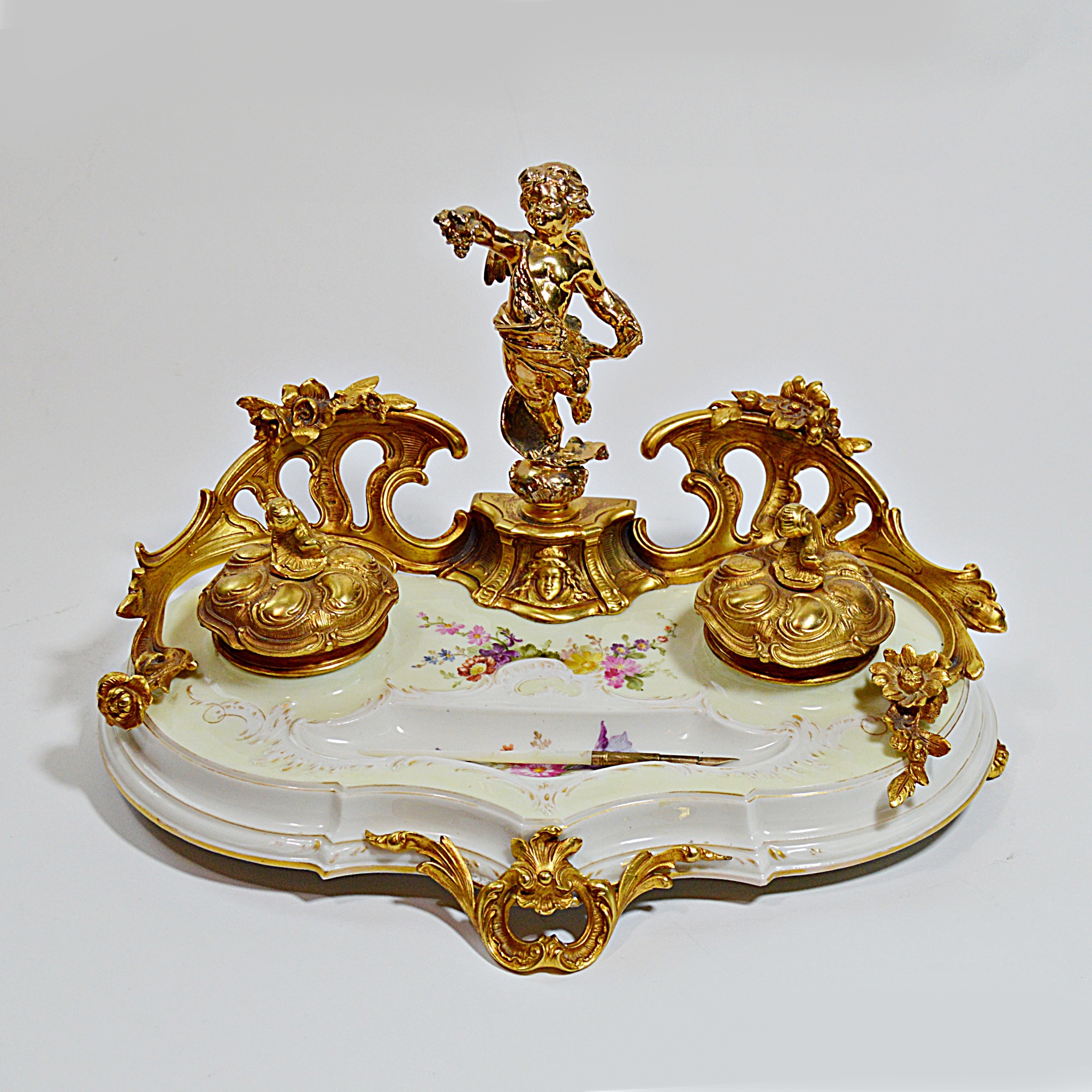 Antique KPM Seger Porcelain Double Ink Well with a Mother-of-Pearl Pen