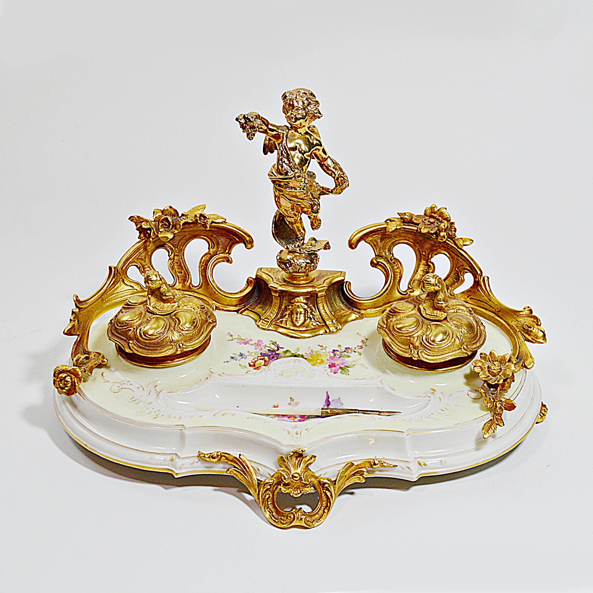 Antique KPM Seger Porcelain Double Ink Well with a Mother-of-Pearl Pen