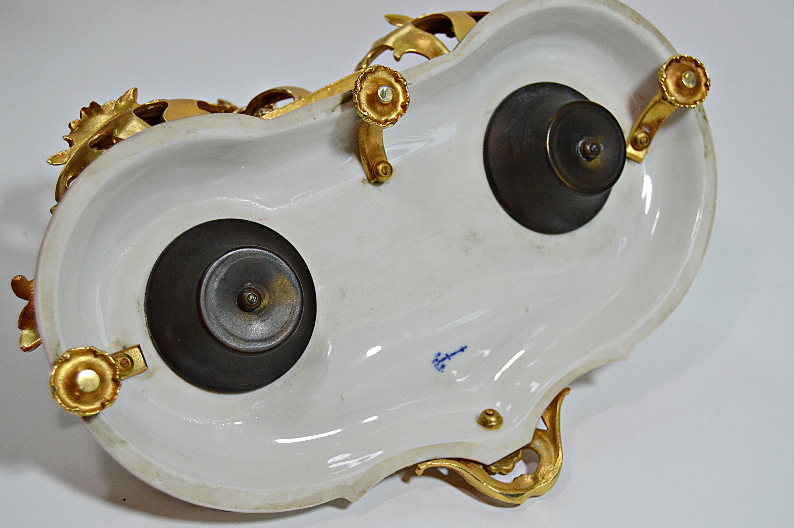 Antique KPM Seger Porcelain Double Ink Well with a Mother-of-Pearl Pen
