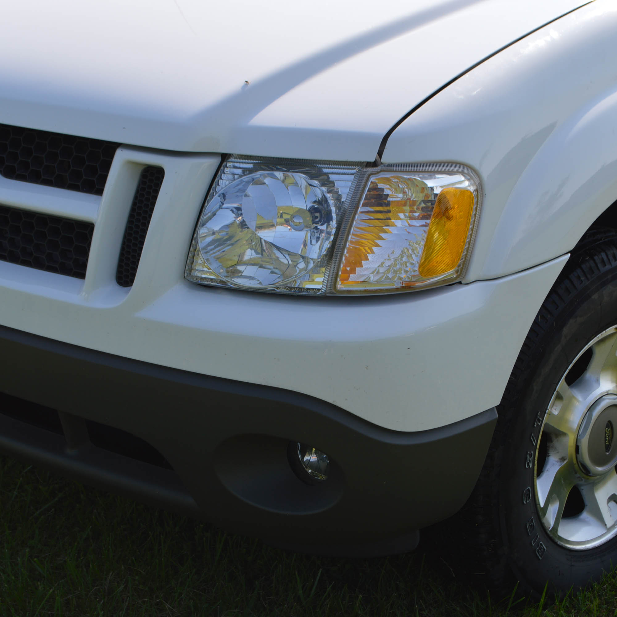 2002 Ford Explorer Sport Trac Pickup Truck