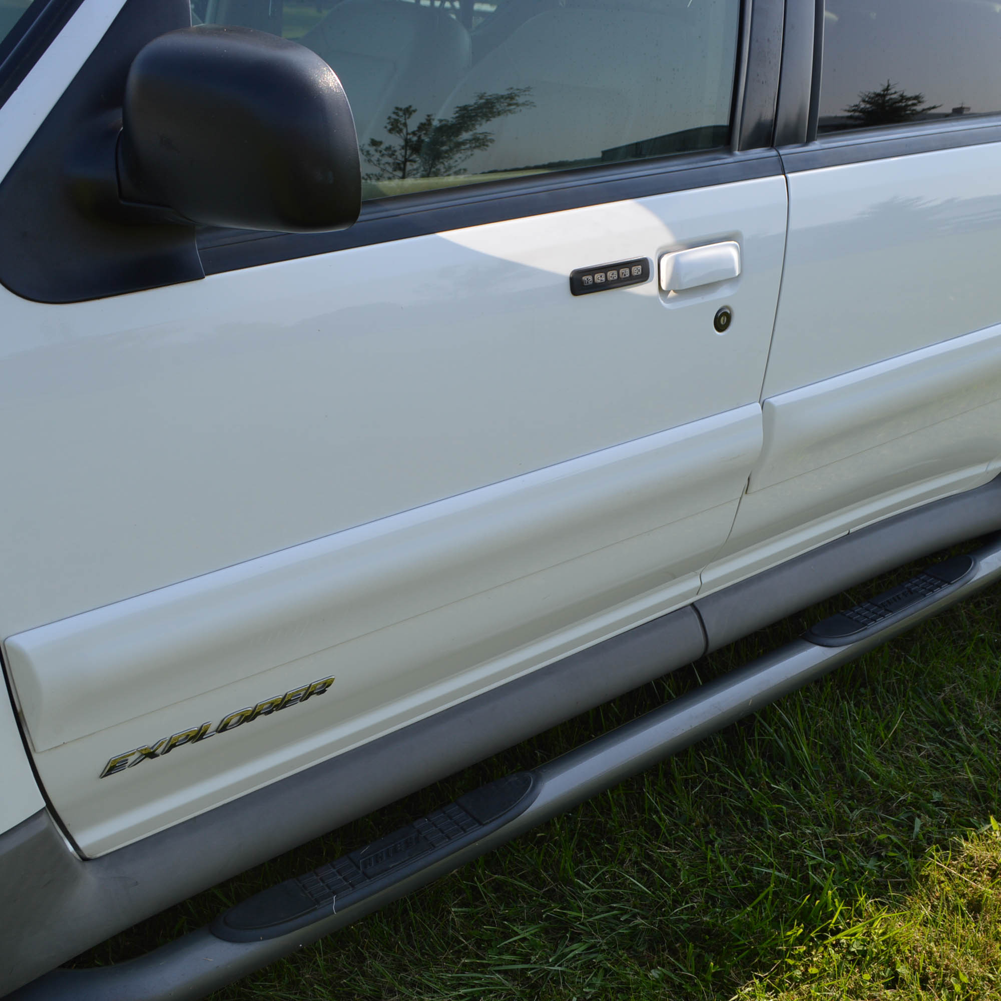 2002 Ford Explorer Sport Trac Pickup Truck