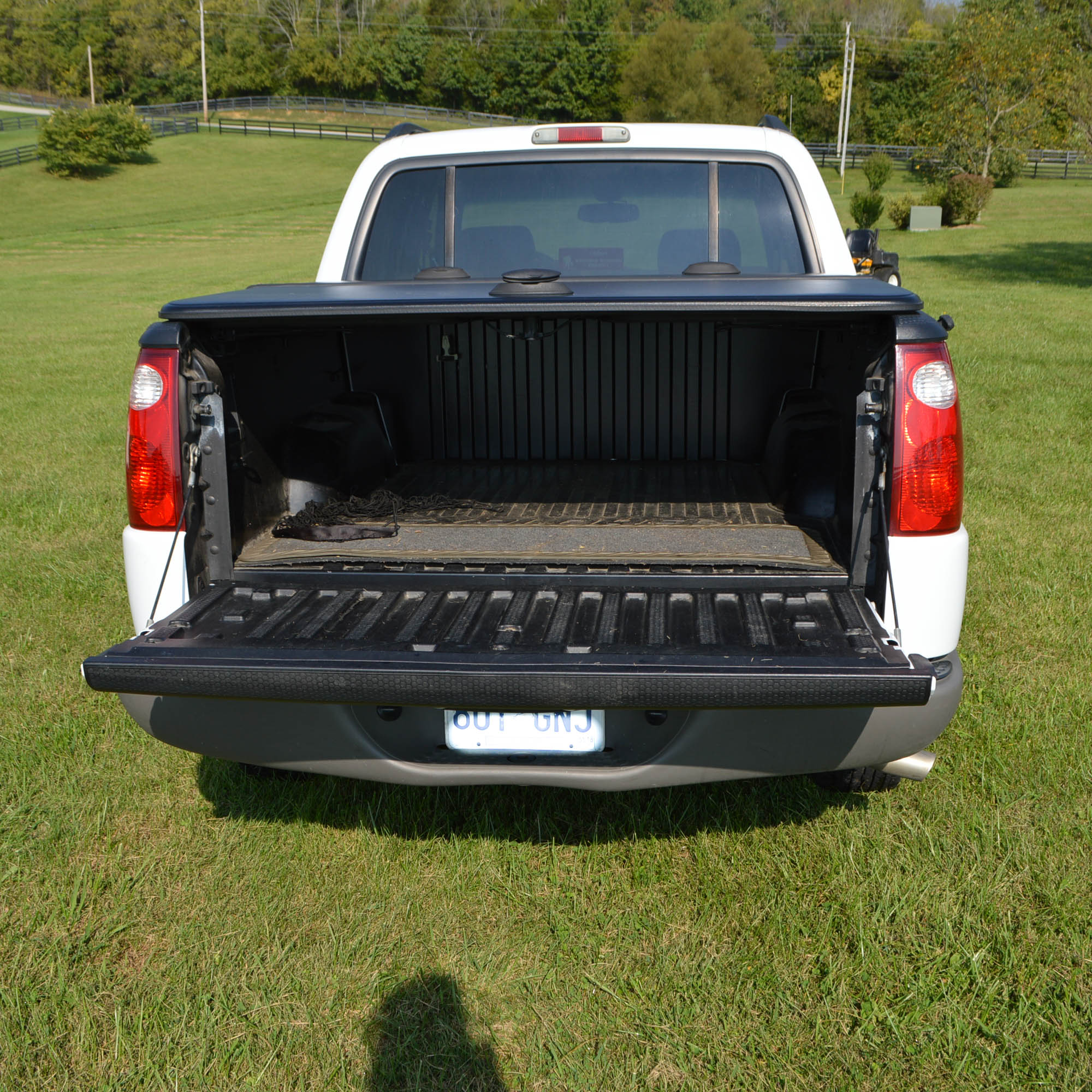 2002 Ford Explorer Sport Trac Pickup Truck