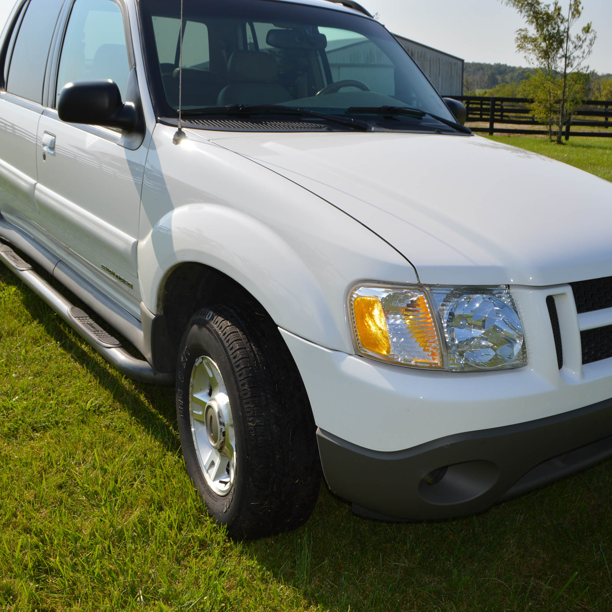 2002 Ford Explorer Sport Trac Pickup Truck