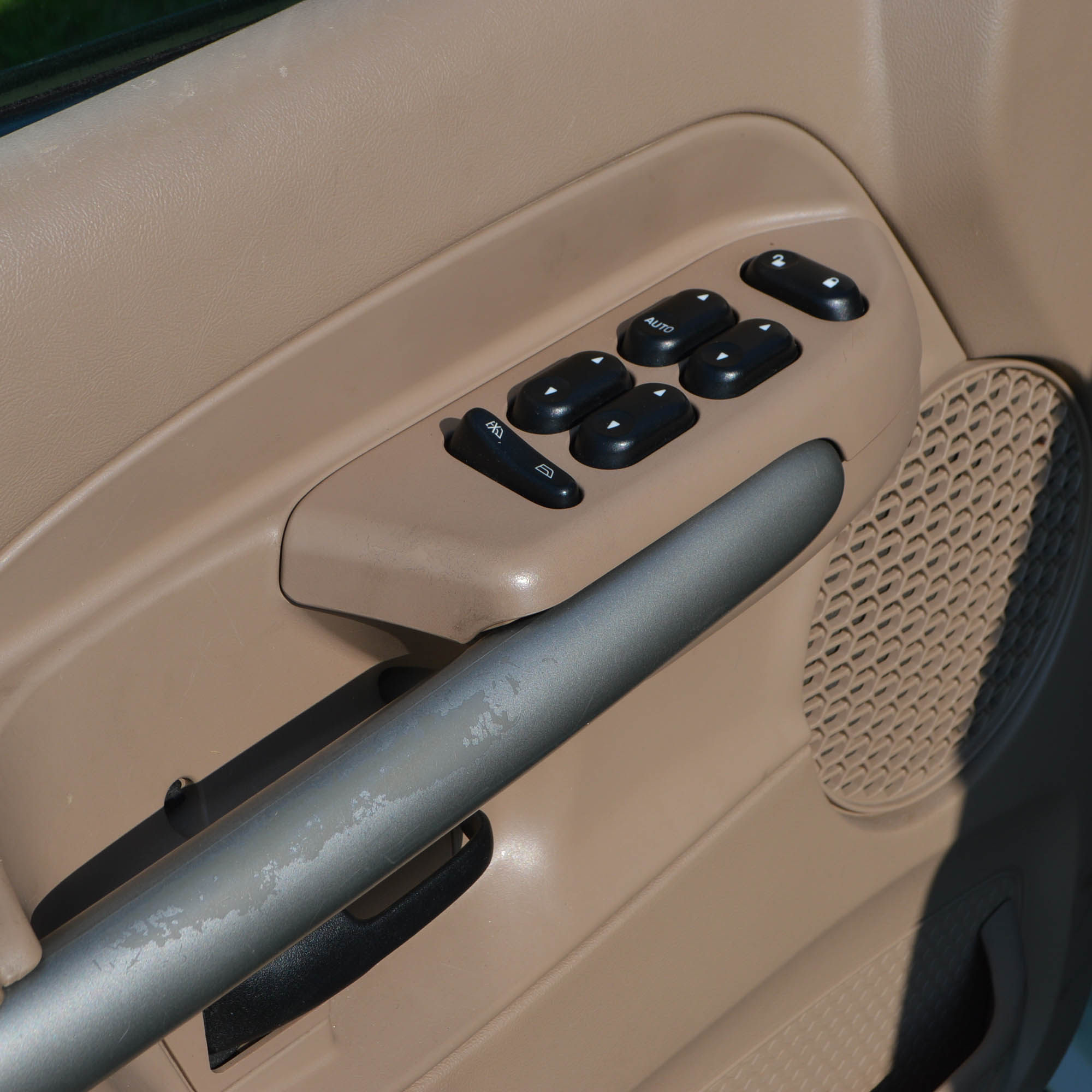 2002 Ford Explorer Sport Trac Pickup Truck