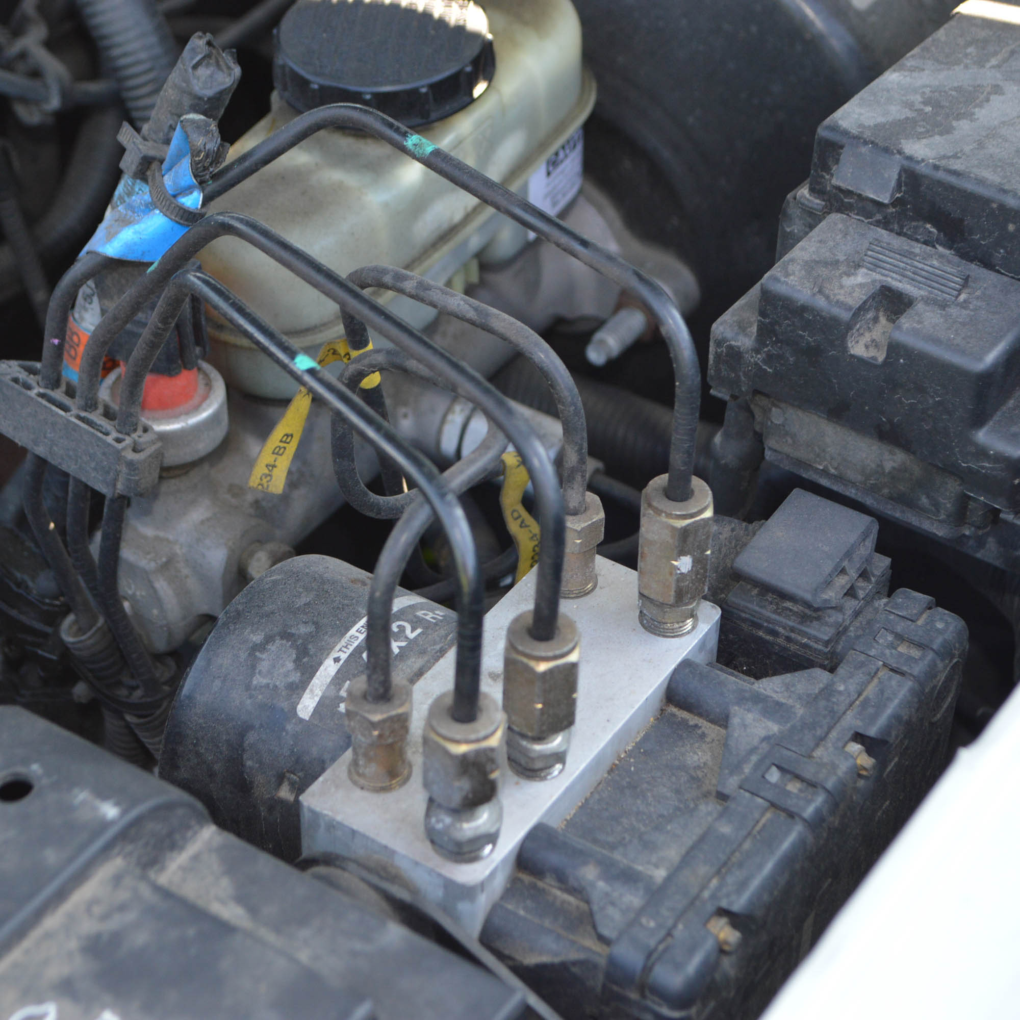 2002 Ford Explorer Sport Trac Pickup Truck