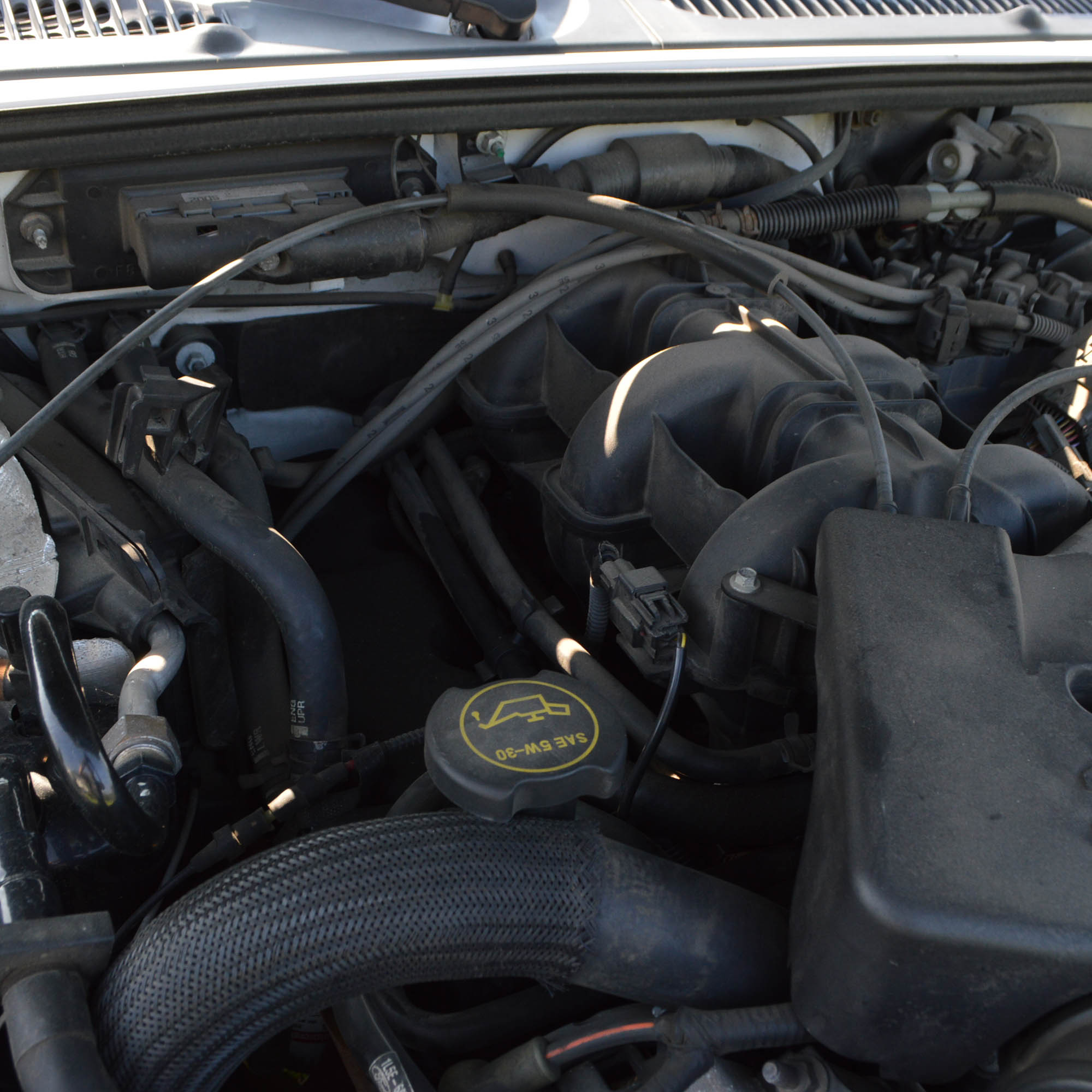 2002 Ford Explorer Sport Trac Pickup Truck