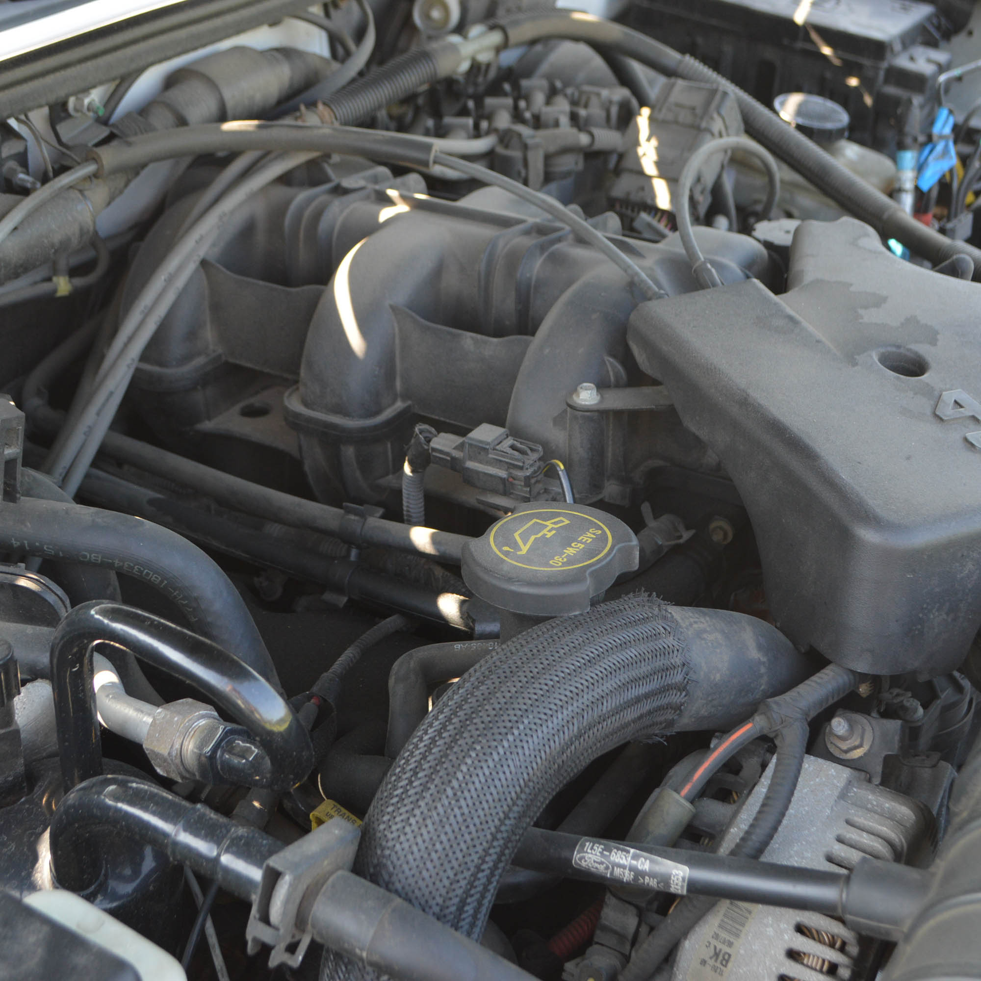 2002 Ford Explorer Sport Trac Pickup Truck