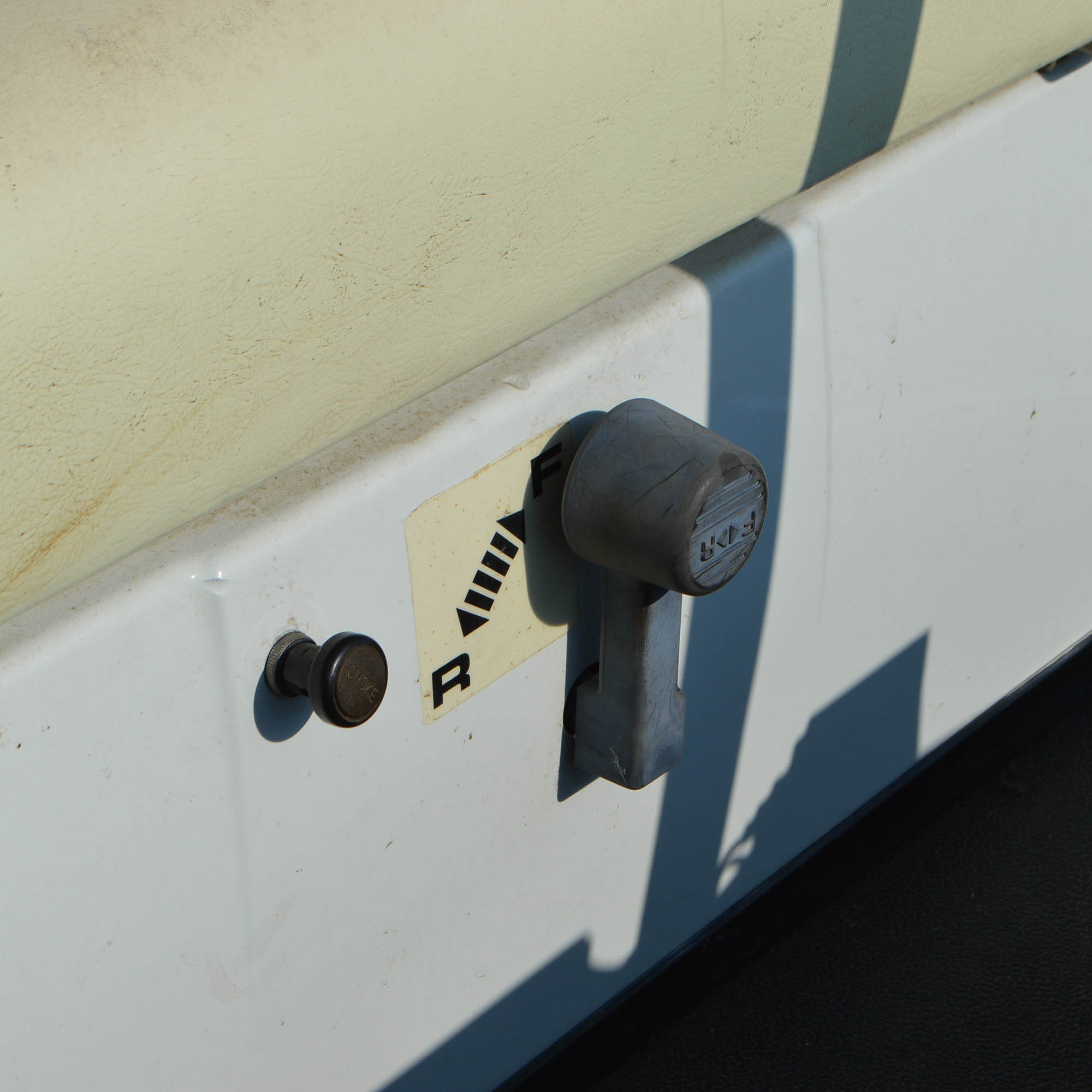 2000 Yamaha G19E University of Kentucky Gas-Powered Golf Cart