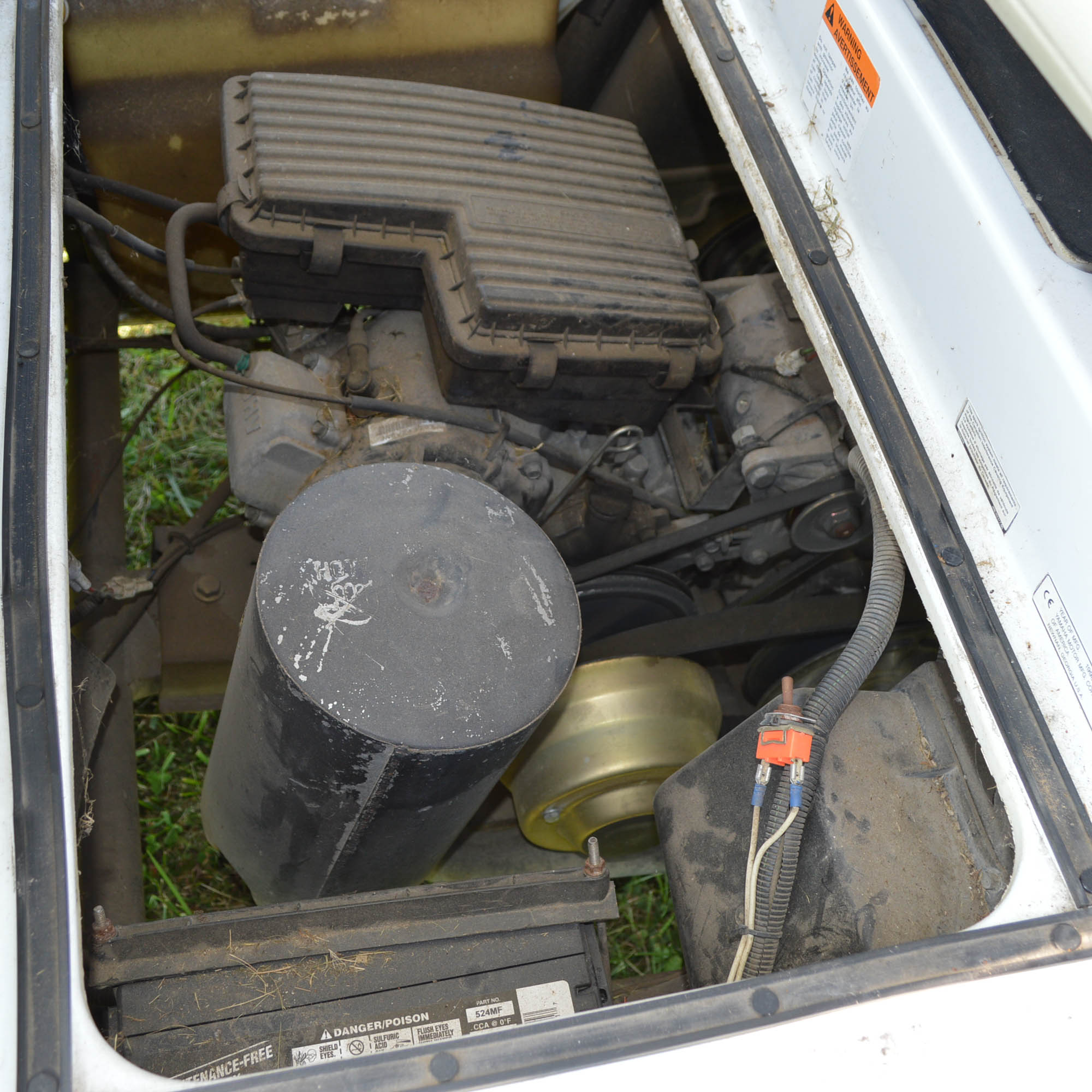 2000 Yamaha G19E University of Kentucky Gas-Powered Golf Cart