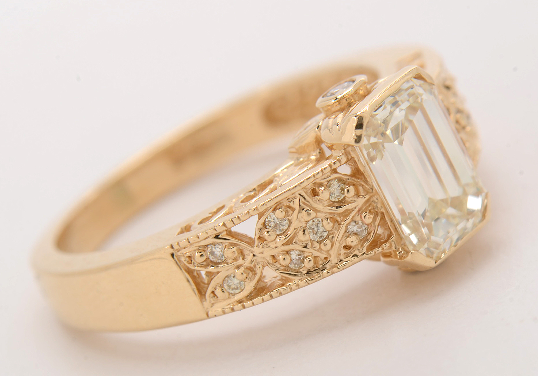 14K Yellow Gold Emerald Cut Diamond Ring
