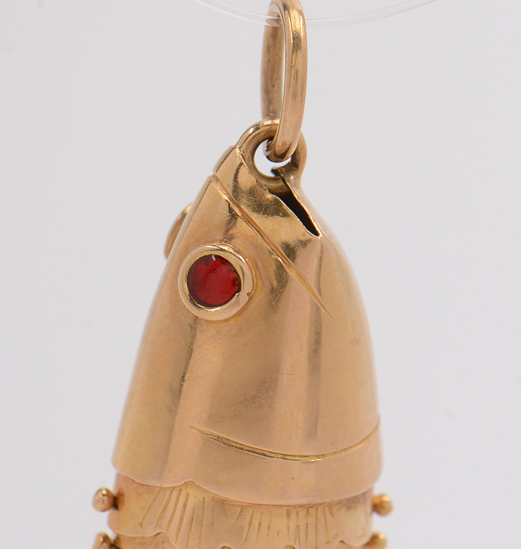 18K Yellow Gold Fish Pendant