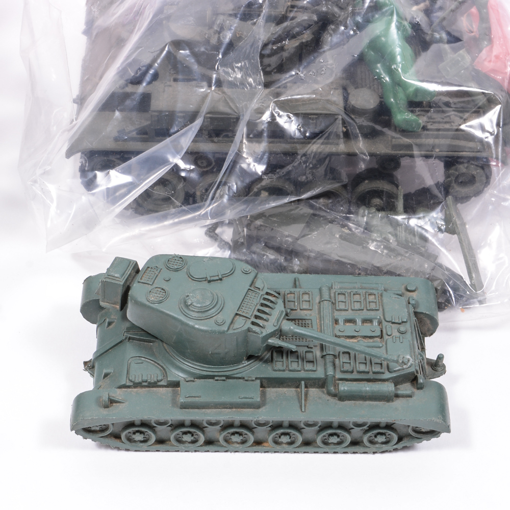 Army Men Figurines and Toys