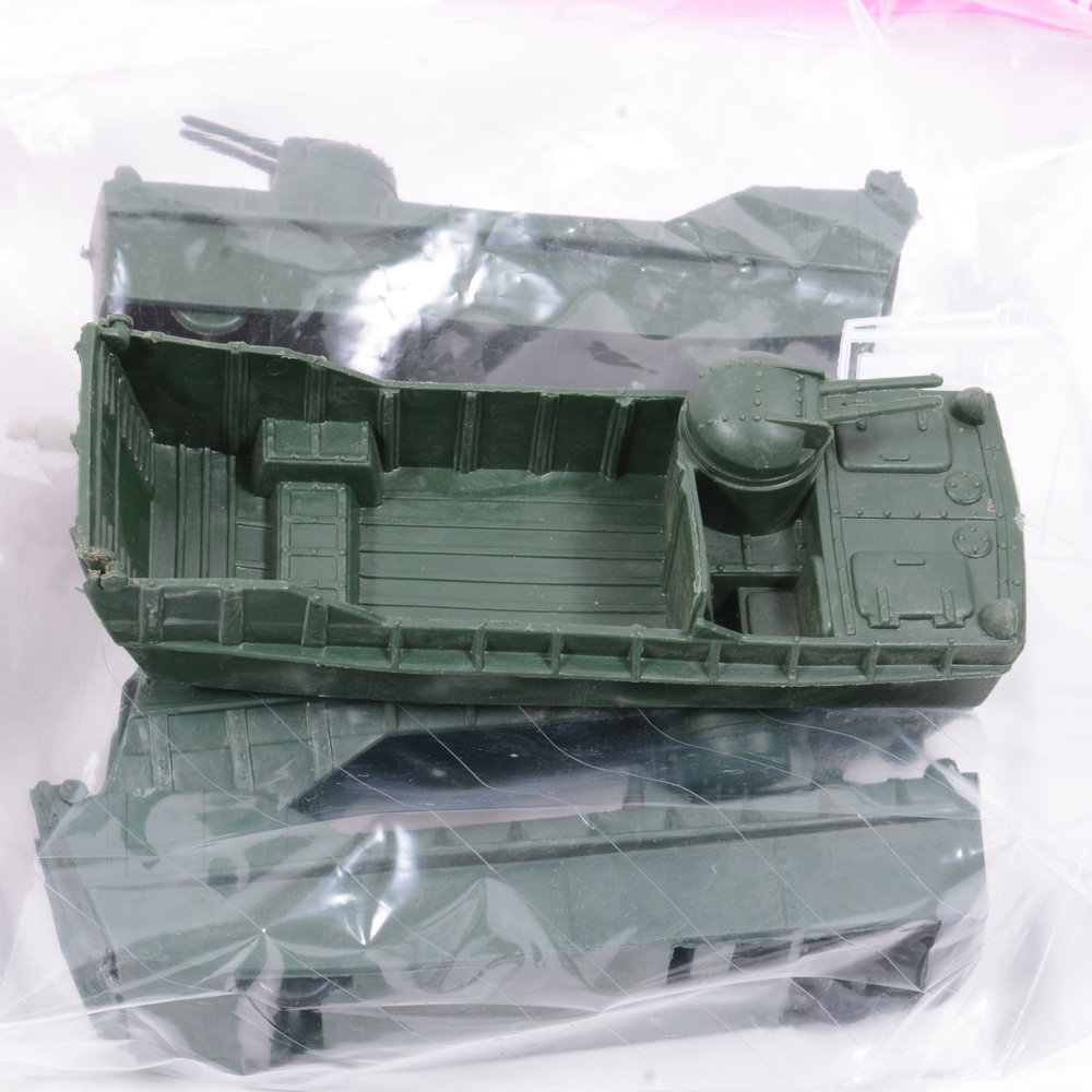 Army Men Figurines and Toys