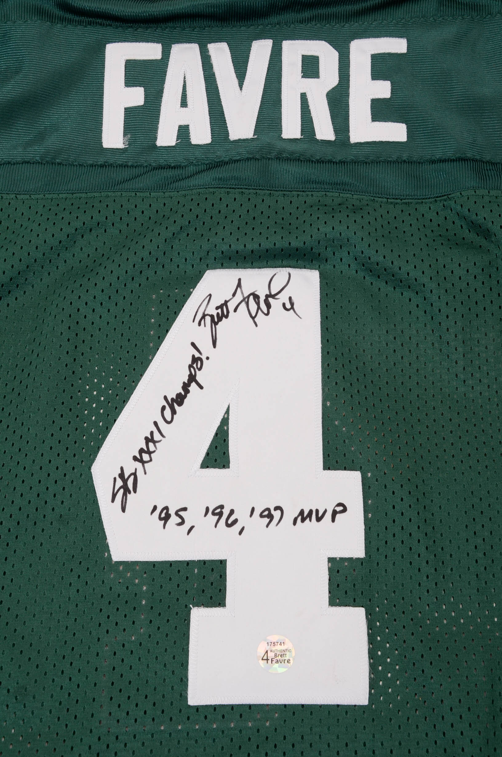Brett Favre Signed Green Bay Packers Jersey