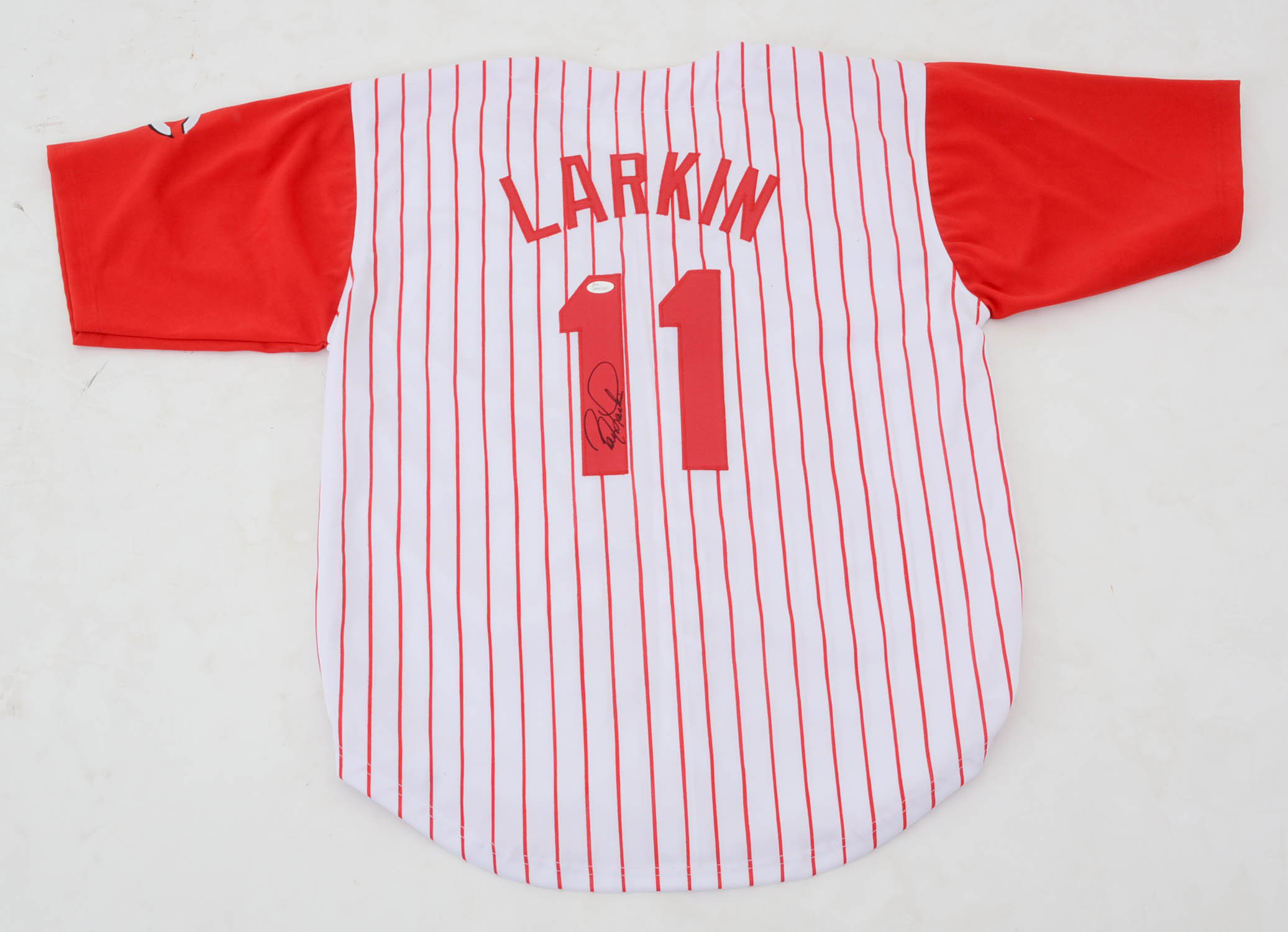 Signed Barry Larkin Reds Jersey