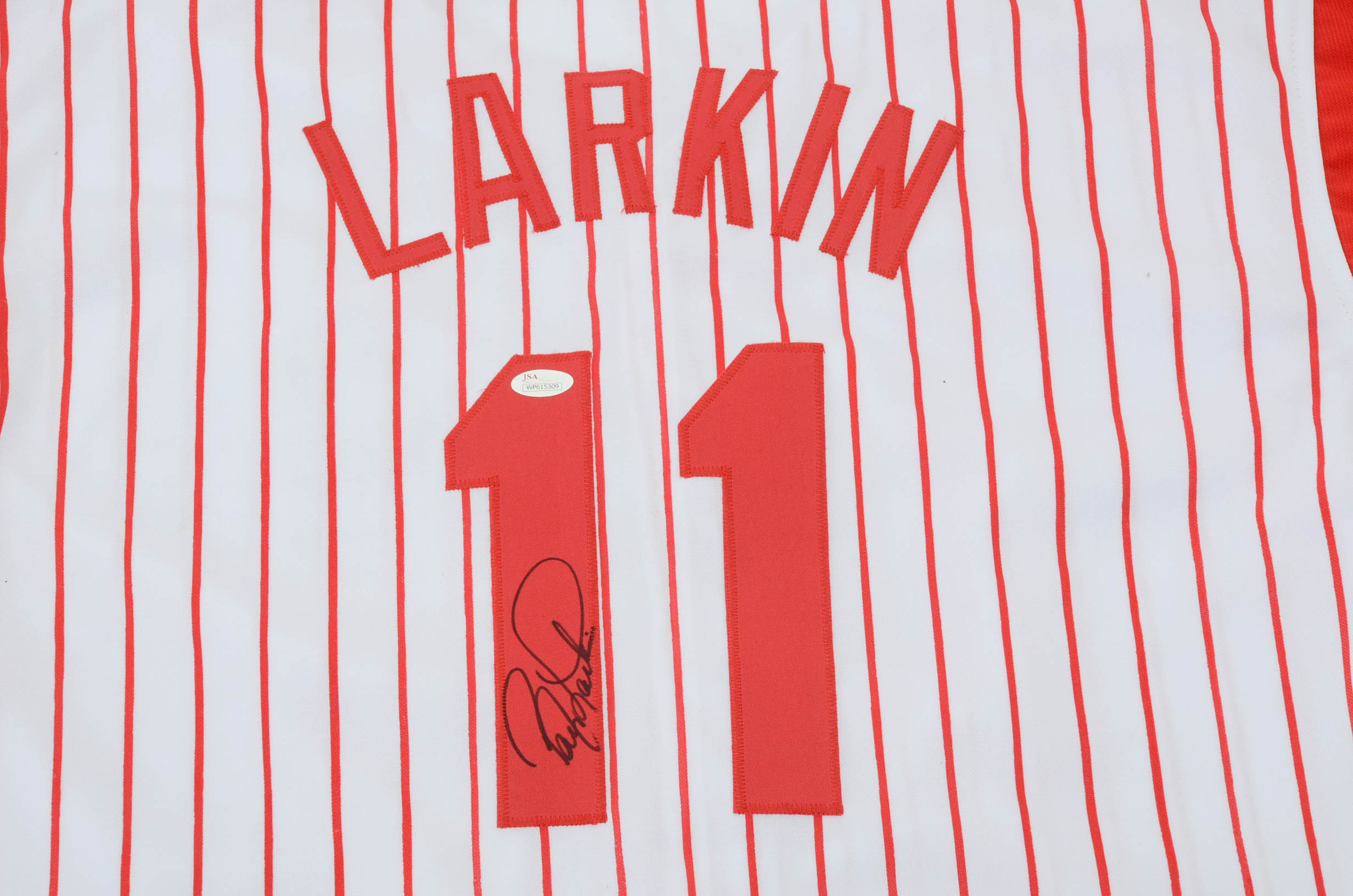 Signed Barry Larkin Reds Jersey