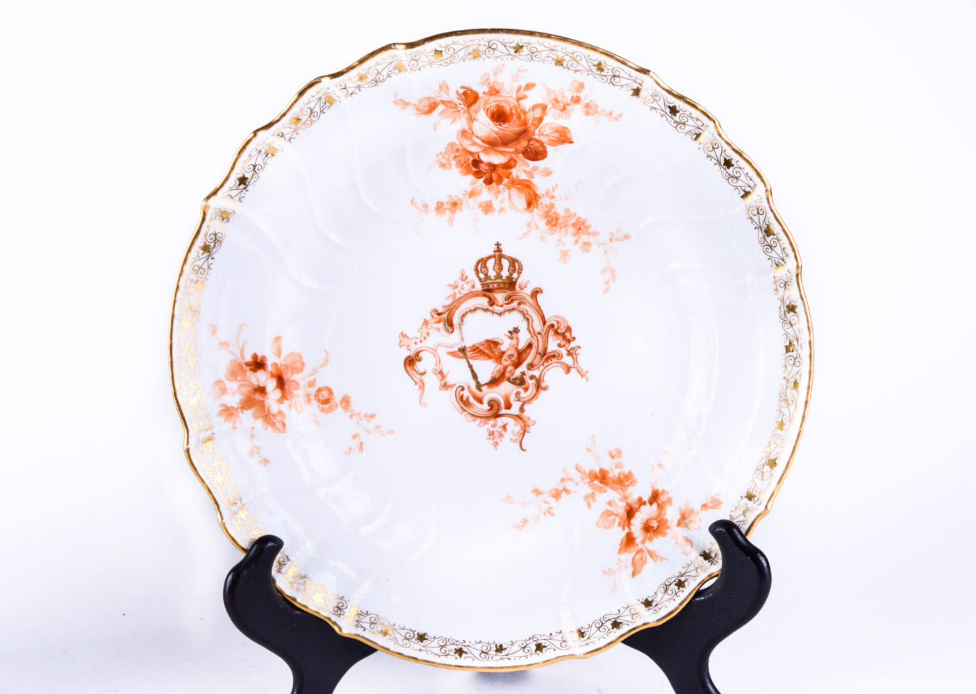 Pair of Kaiser Wilhelm II KPM Berlin Porcelain "Neuozier" Service Dinner Plates