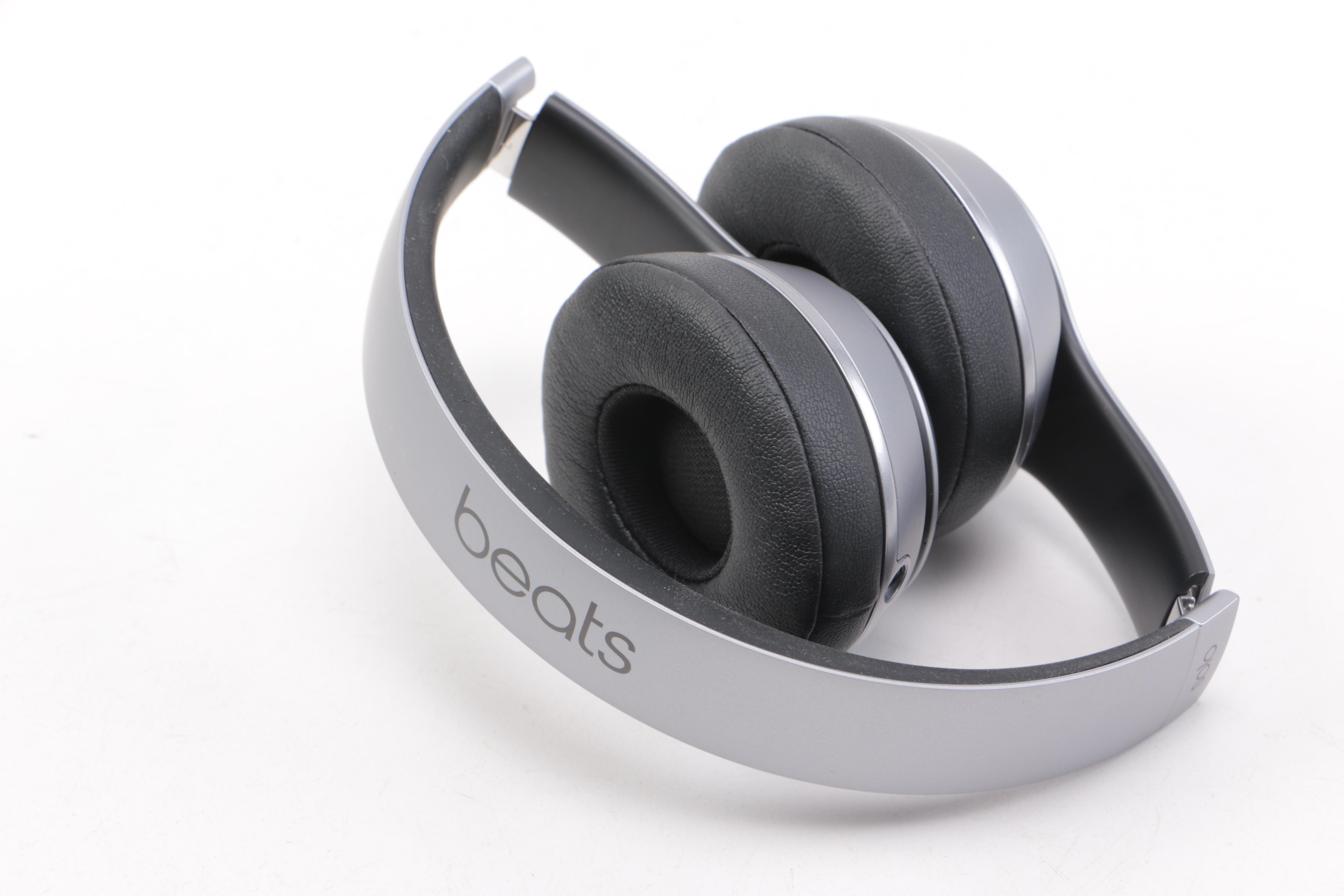 Beats Solo2 Wireless Headphones
