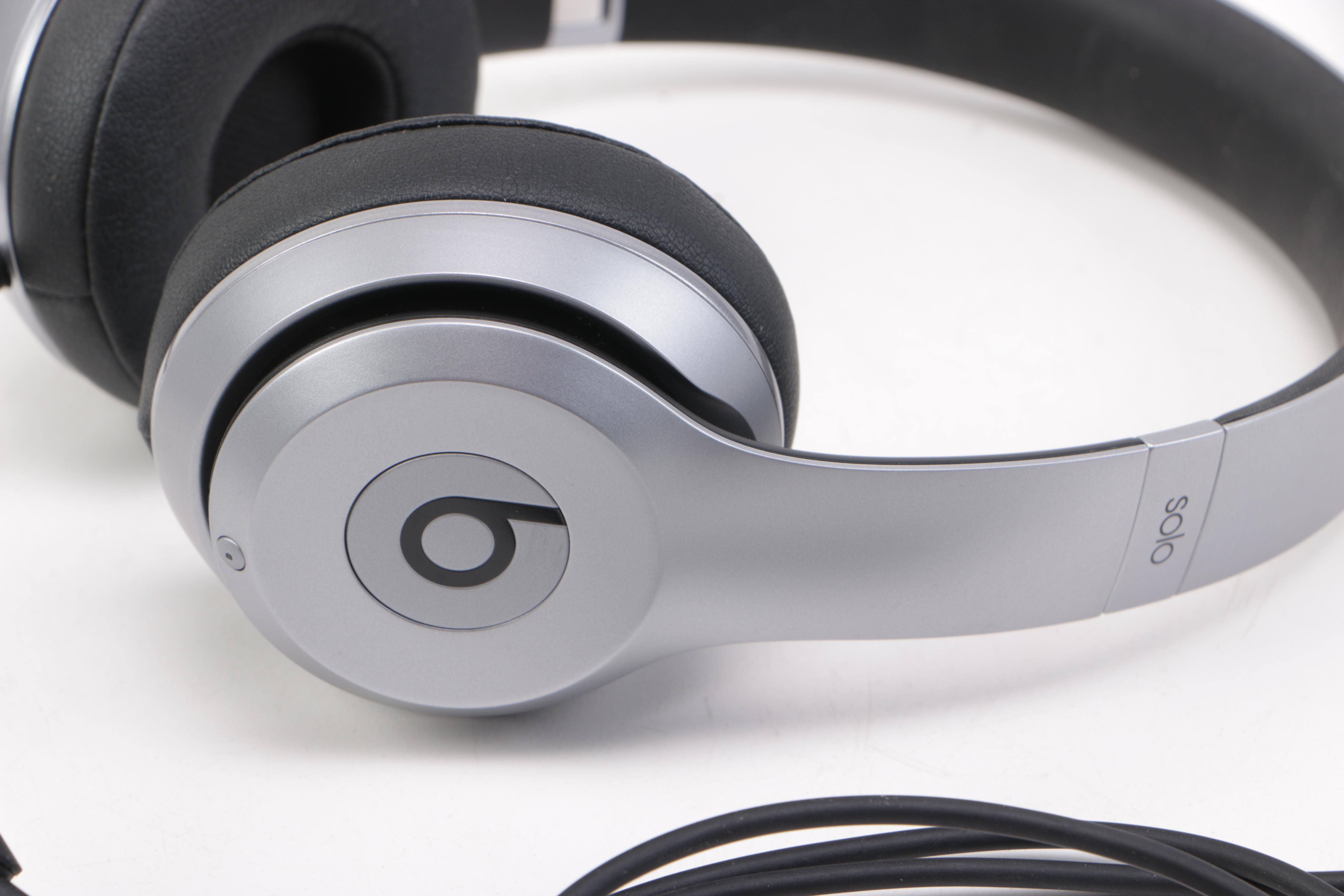 Beats Solo2 Wireless Headphones
