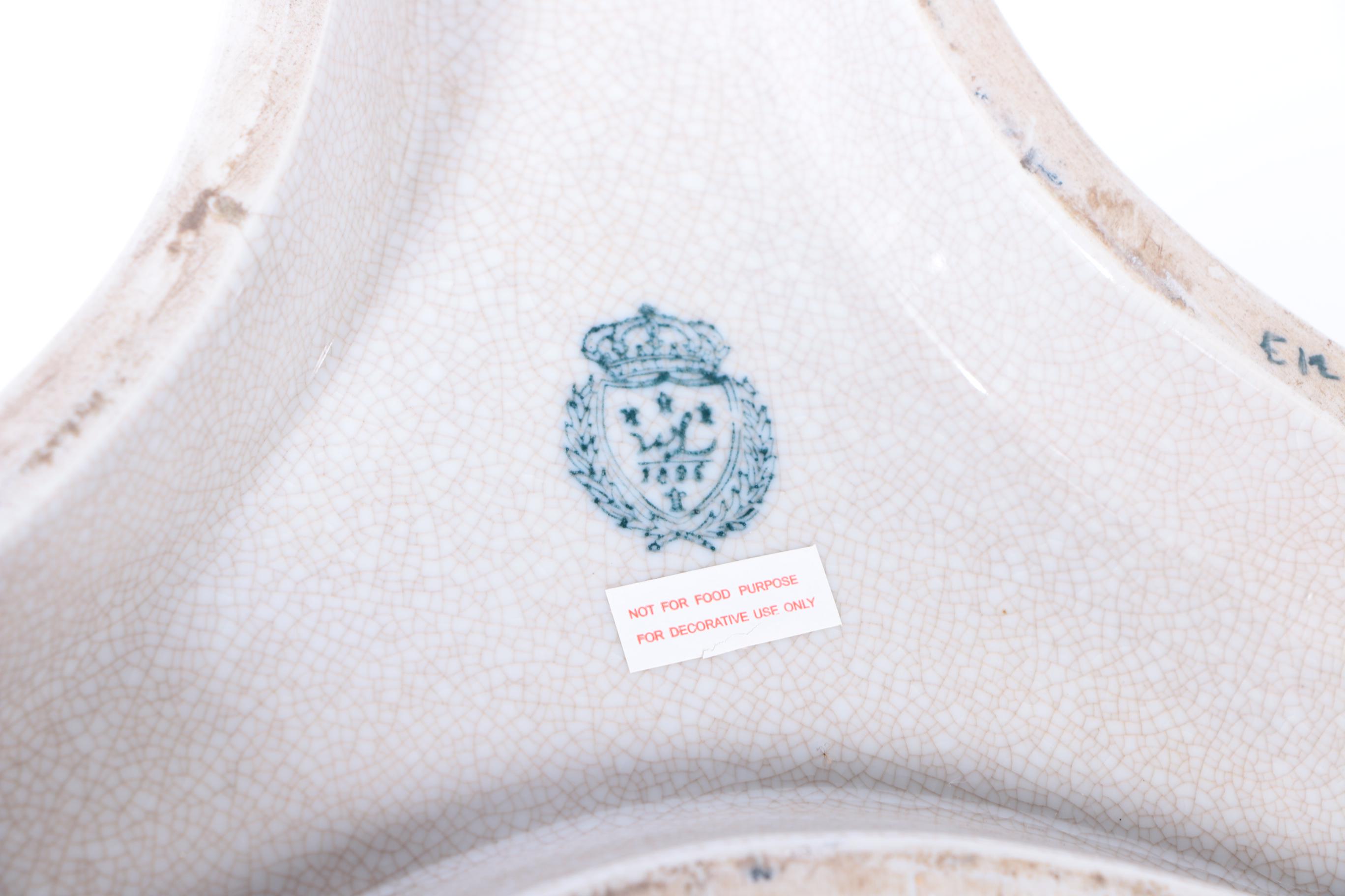 Wong Lee Porcelain Jardiniere