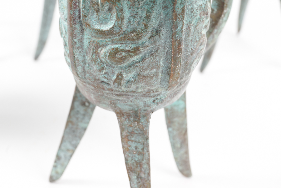 Archaistic Bronze Jue Vessels