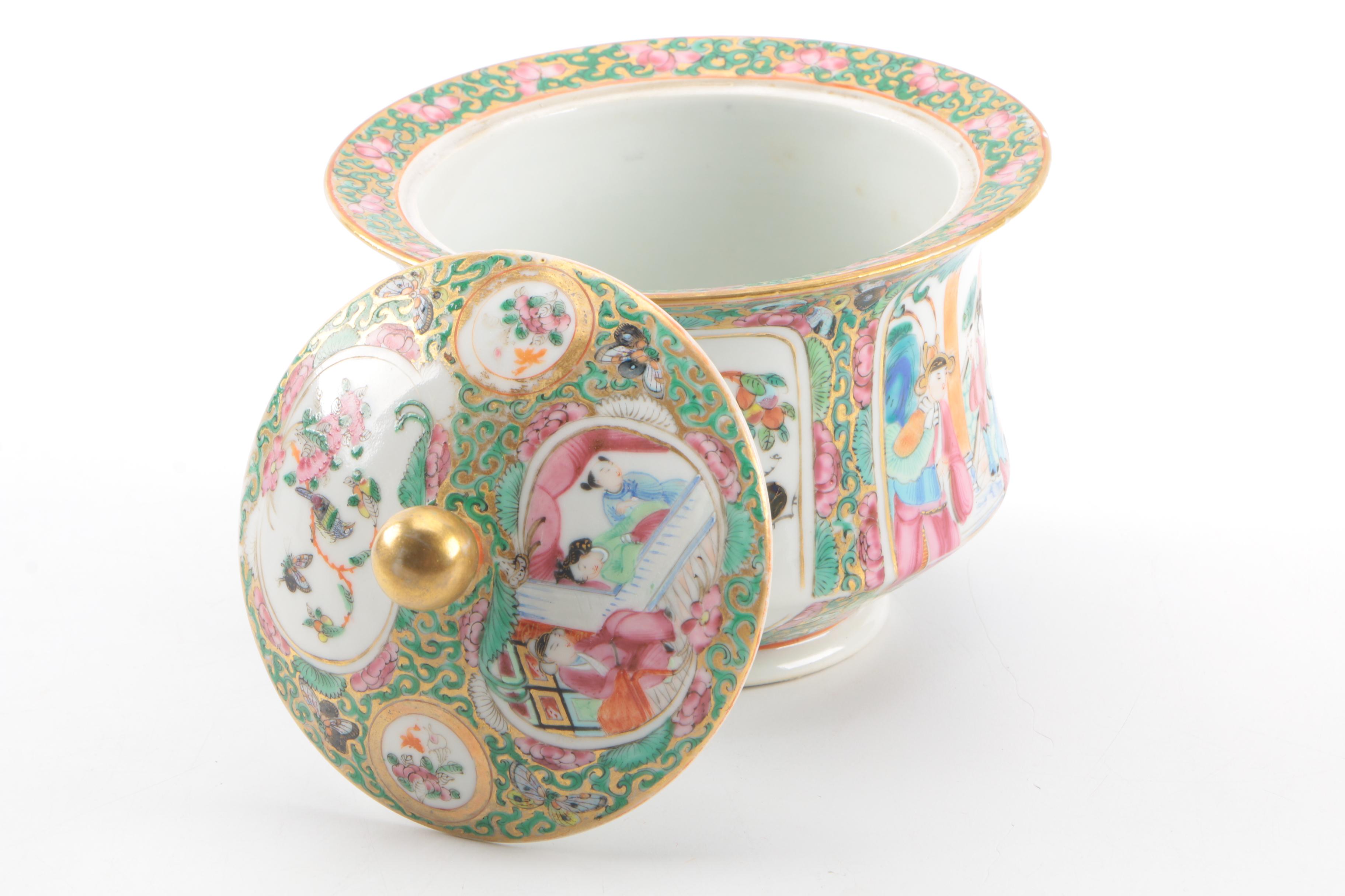 Chinese Rose Medallion Porcelain Container With Lid