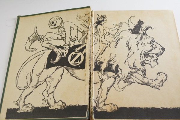 Collection of Vintage "Wizard of Oz" Books