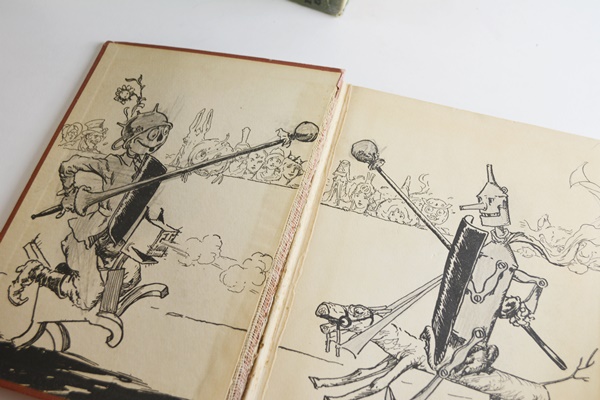 Collection of Vintage "Wizard of Oz" Books