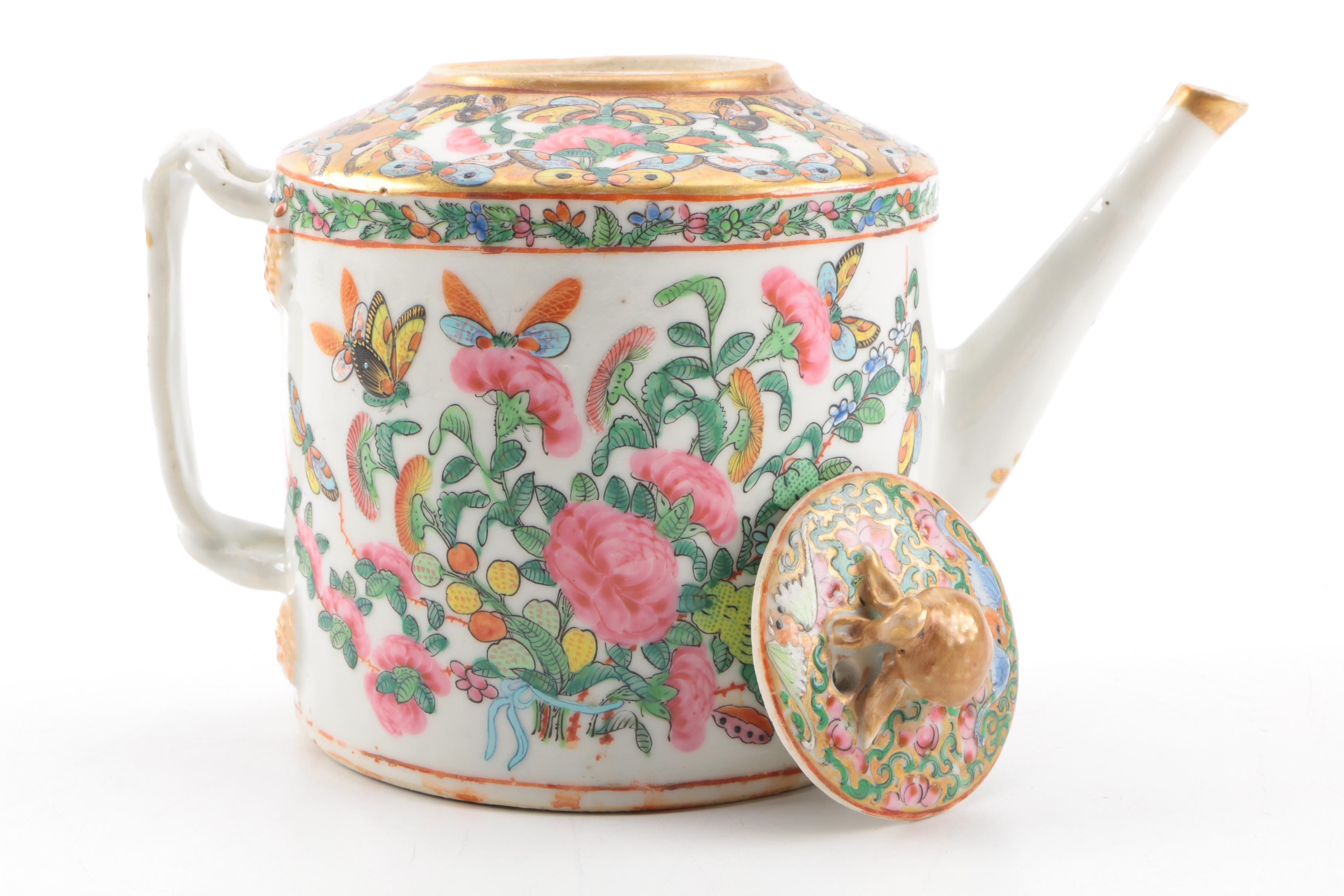 Antique Chinese Export Porcelain Teapot
