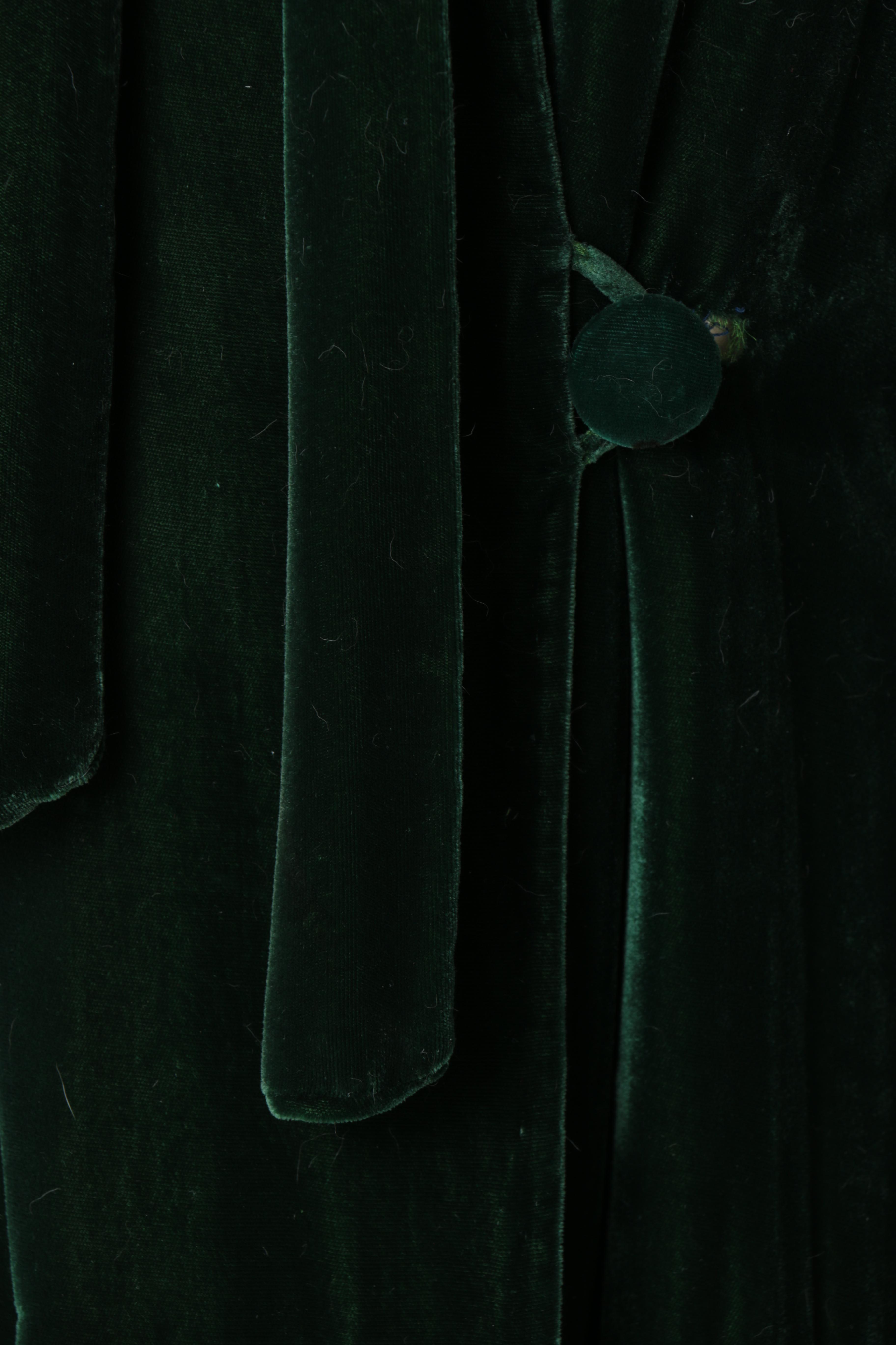 1930s Green Velvet Dressing Coat with Rabbit Fur Collar
