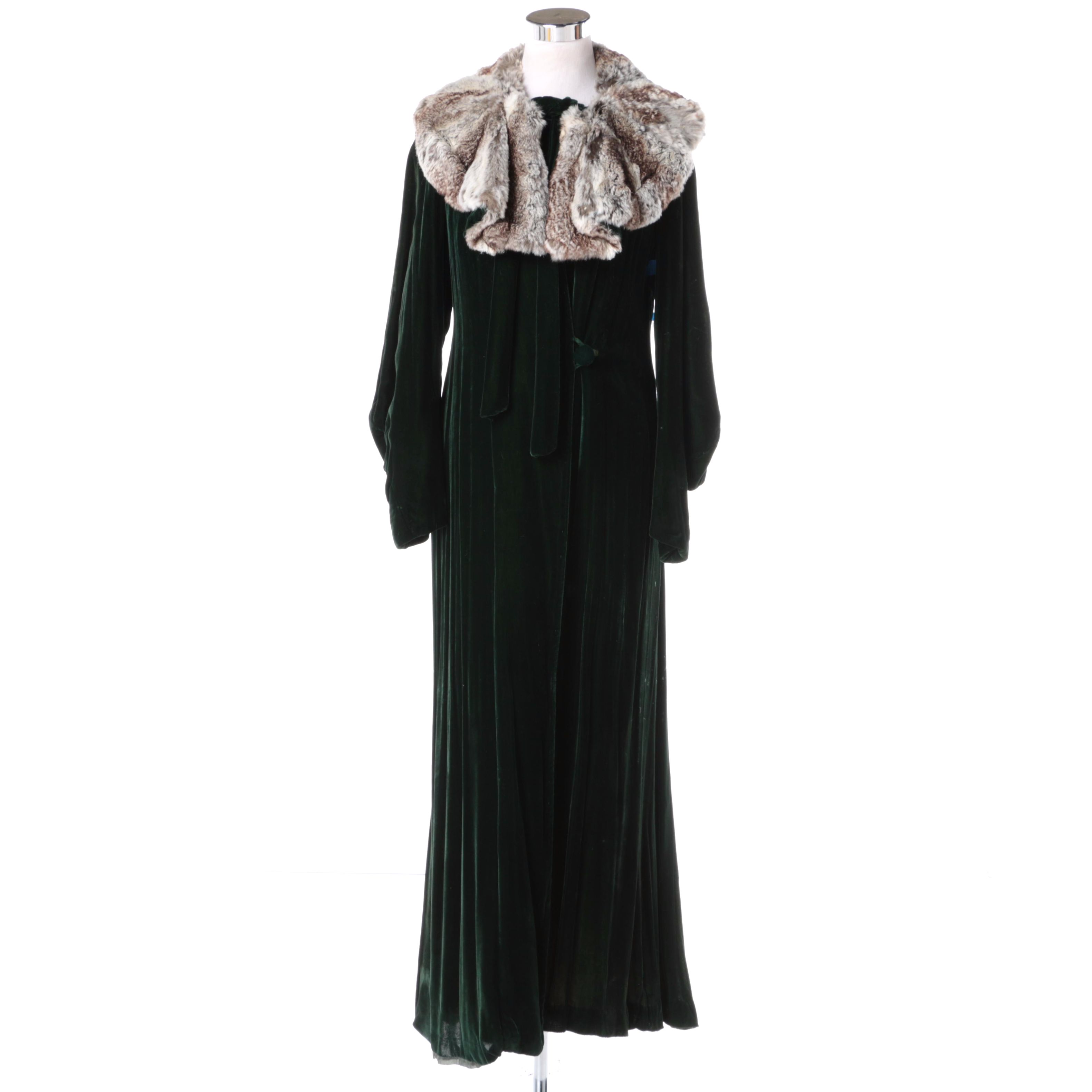 1930s Green Velvet Dressing Coat with Rabbit Fur Collar