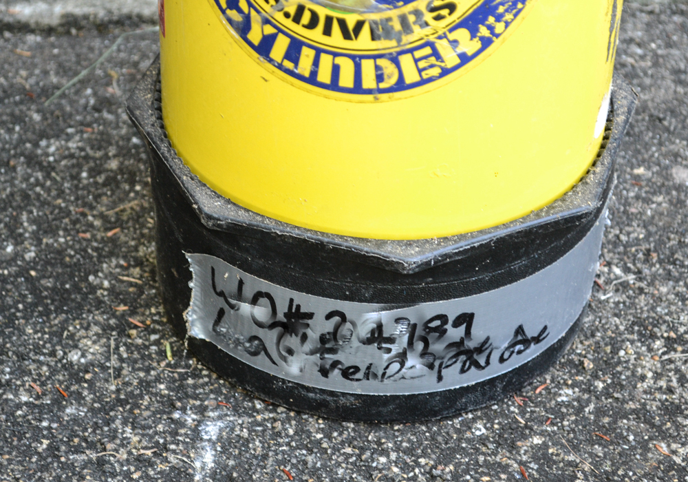 Vintage Aqua-Lung U.S. Divers Scuba Tank