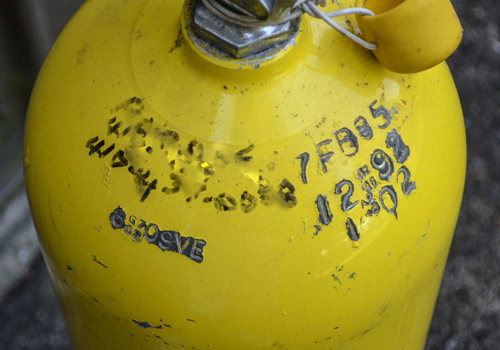 Vintage Aqua-Lung U.S. Divers Scuba Tank