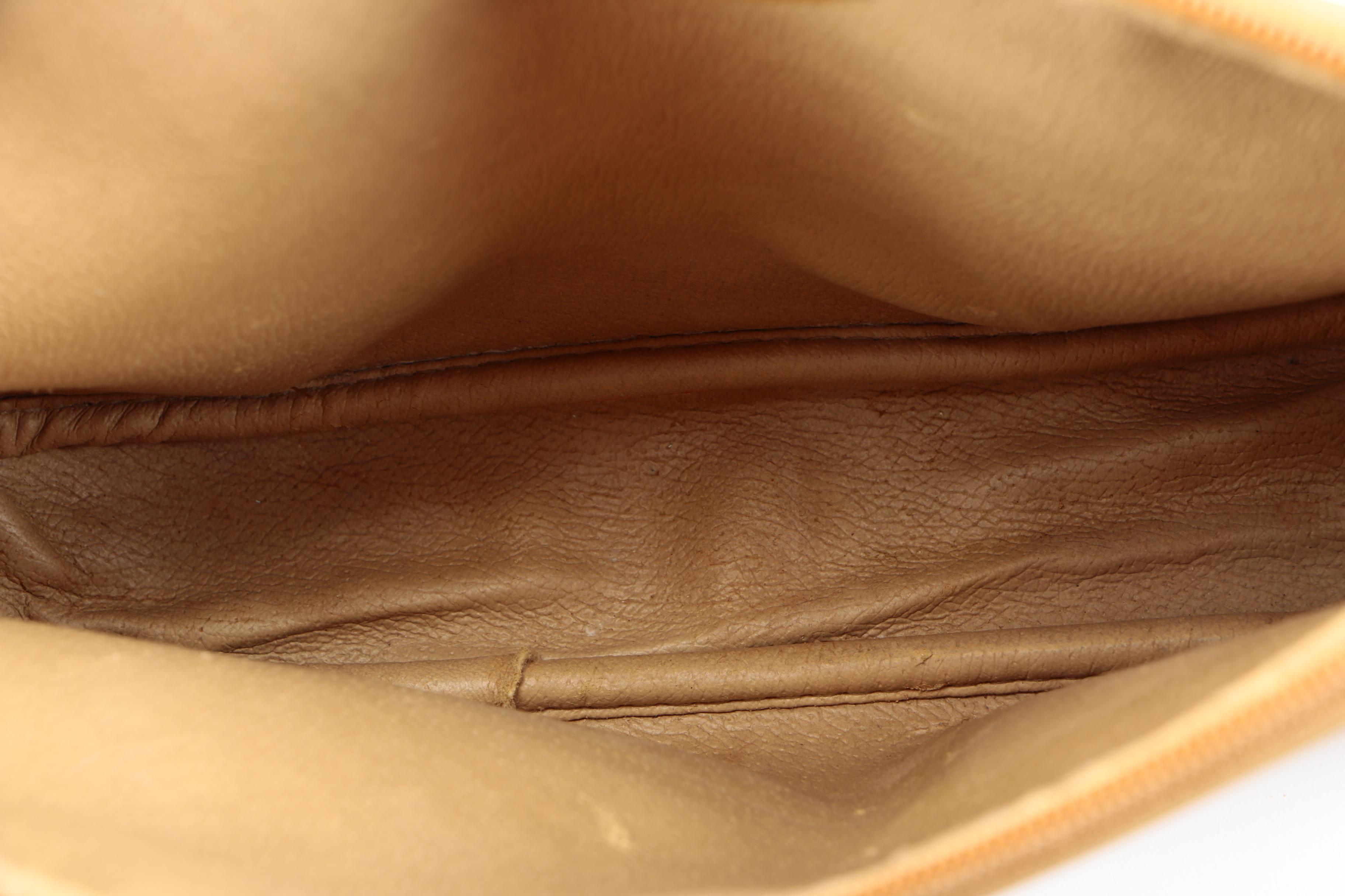 Gucci Supreme Canvas Accessory Bag