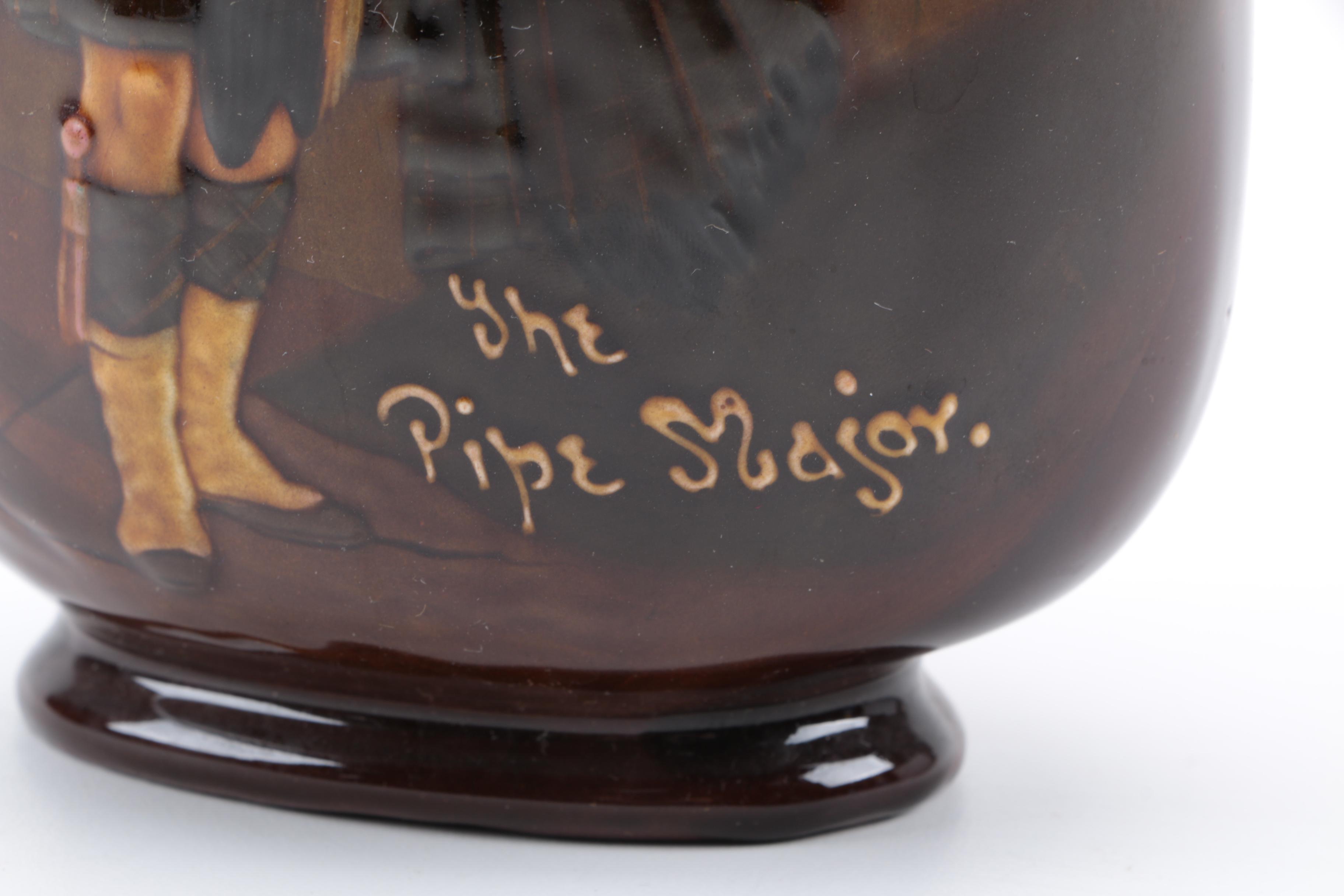 Royal Doulton Dewar's Whiskey "The Pipe Major" Flask