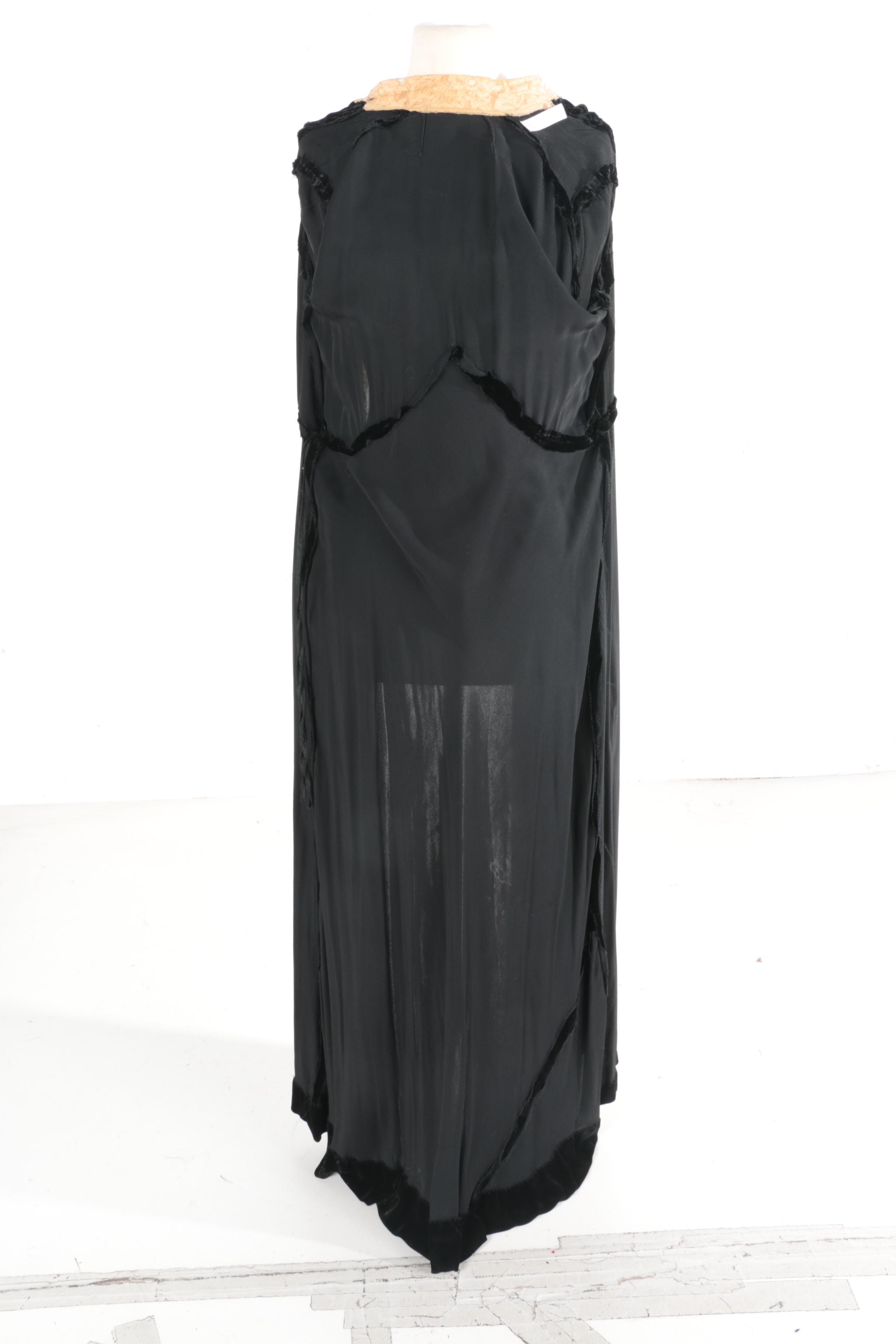 Vintage Black Velvet Robe