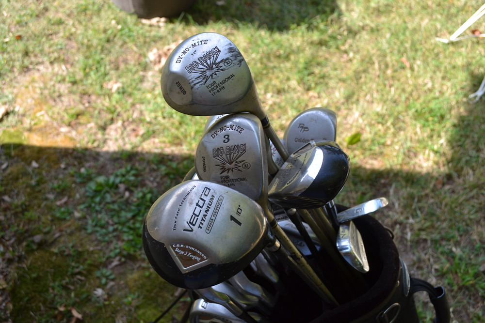 Knight Golf Bag with Assorted Clubs