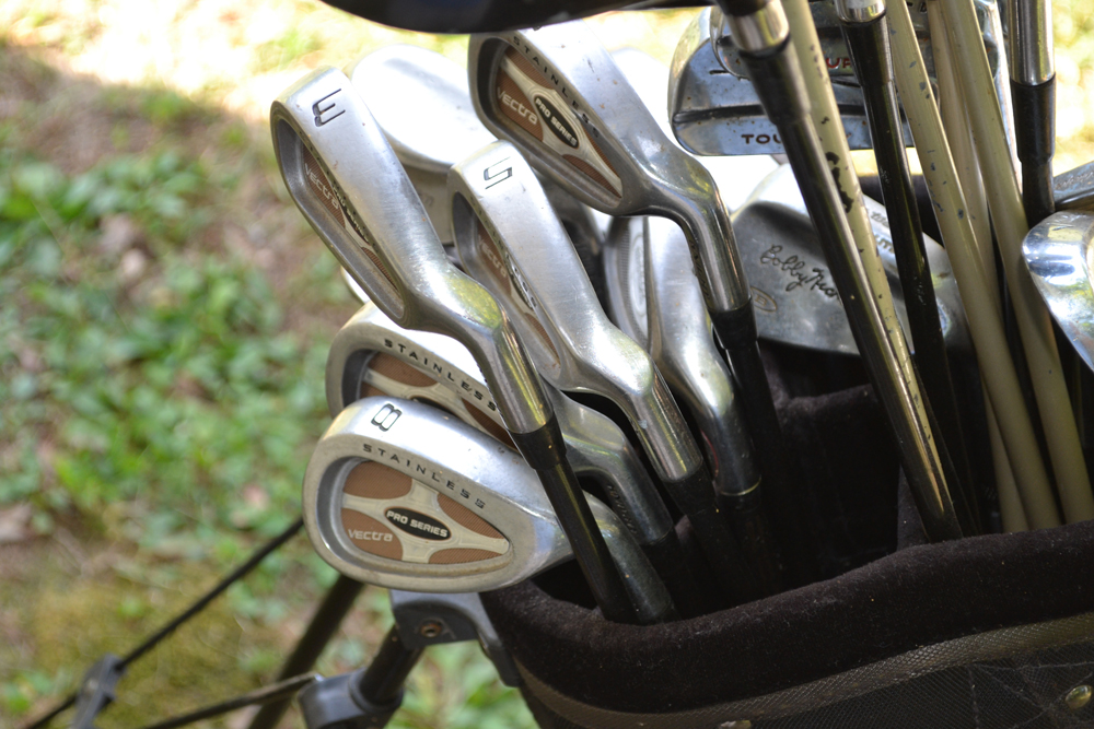 Knight Golf Bag with Assorted Clubs