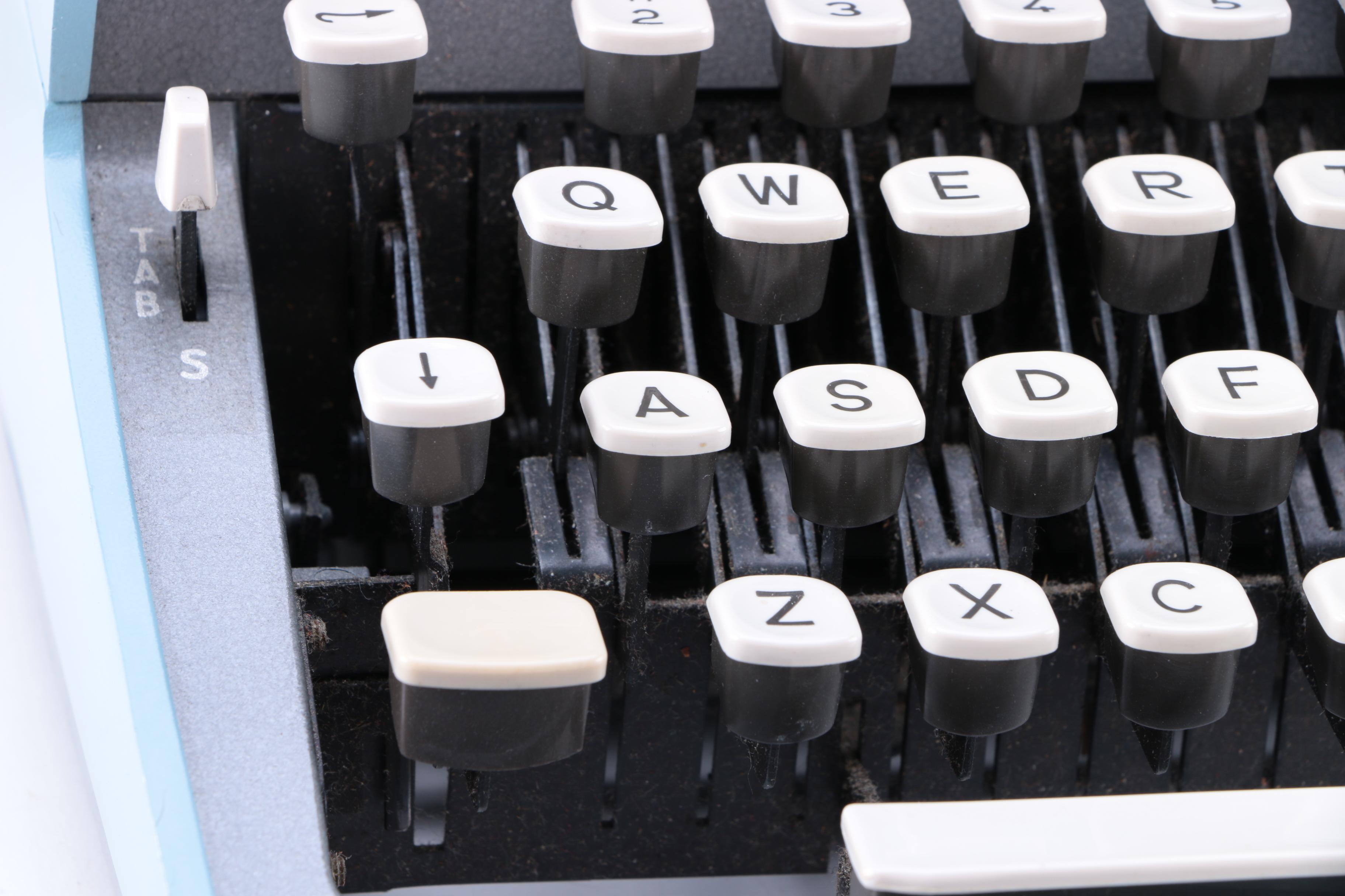 Vintage Remington Monarch Typewriter