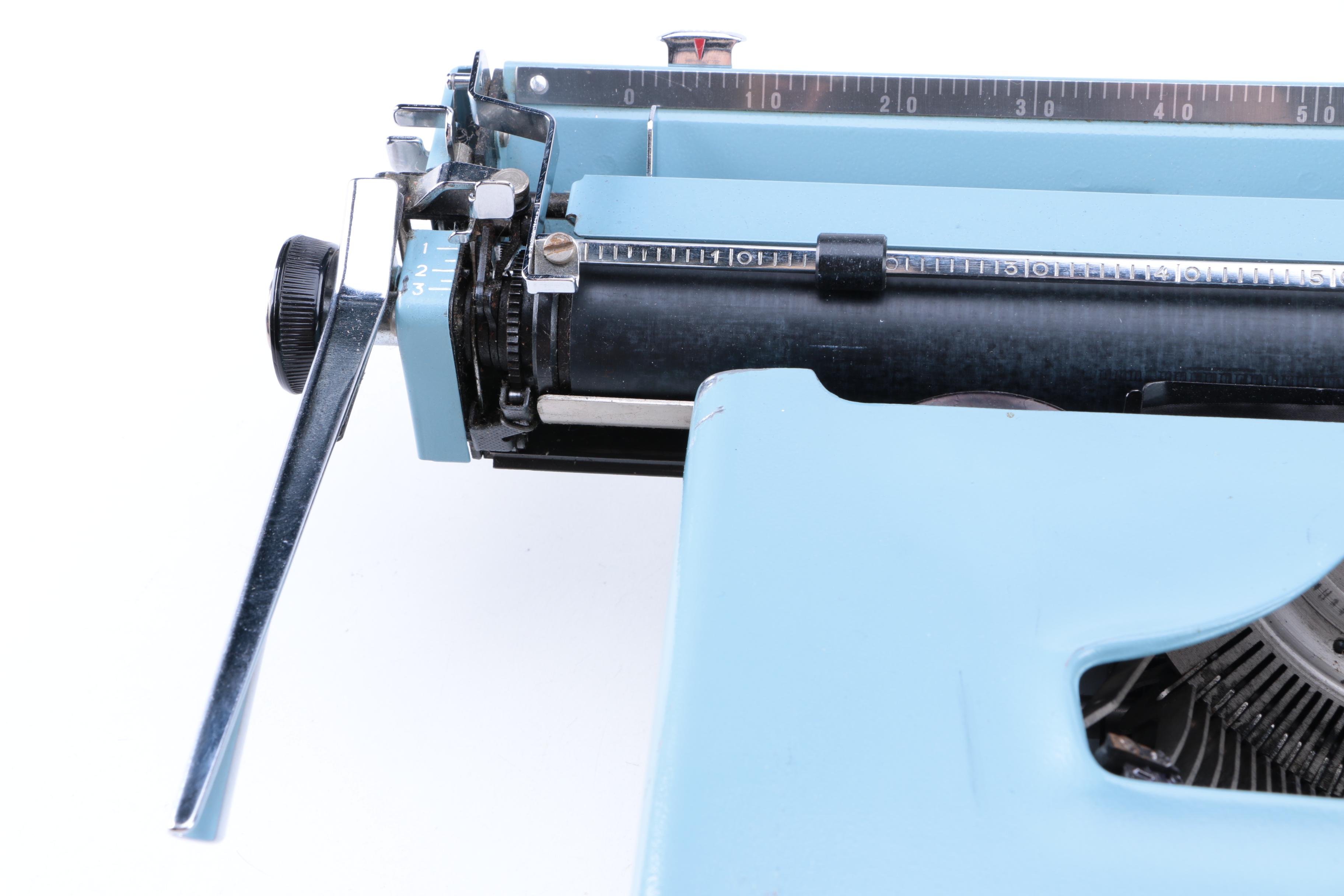 Vintage Remington Monarch Typewriter