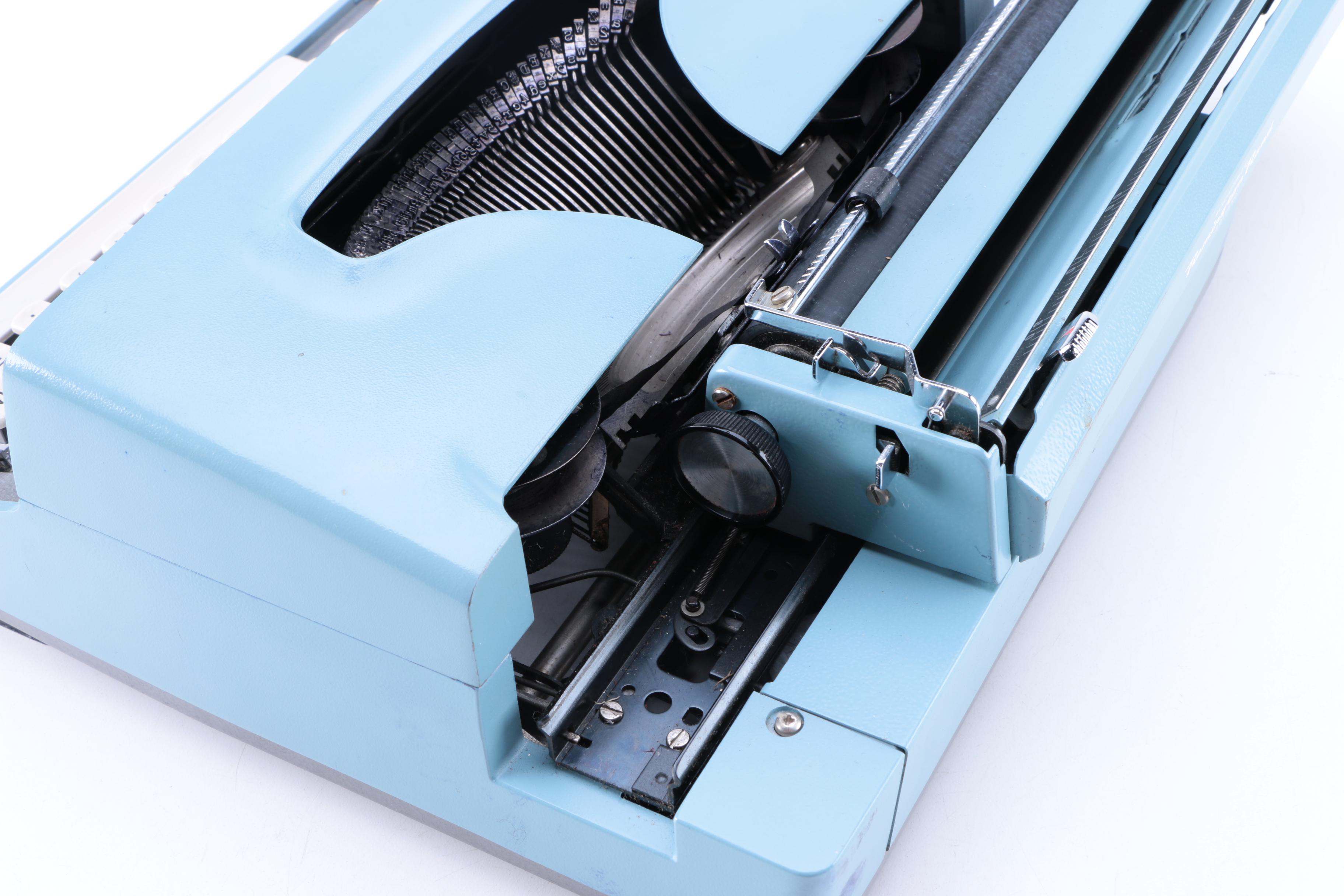 Vintage Remington Monarch Typewriter