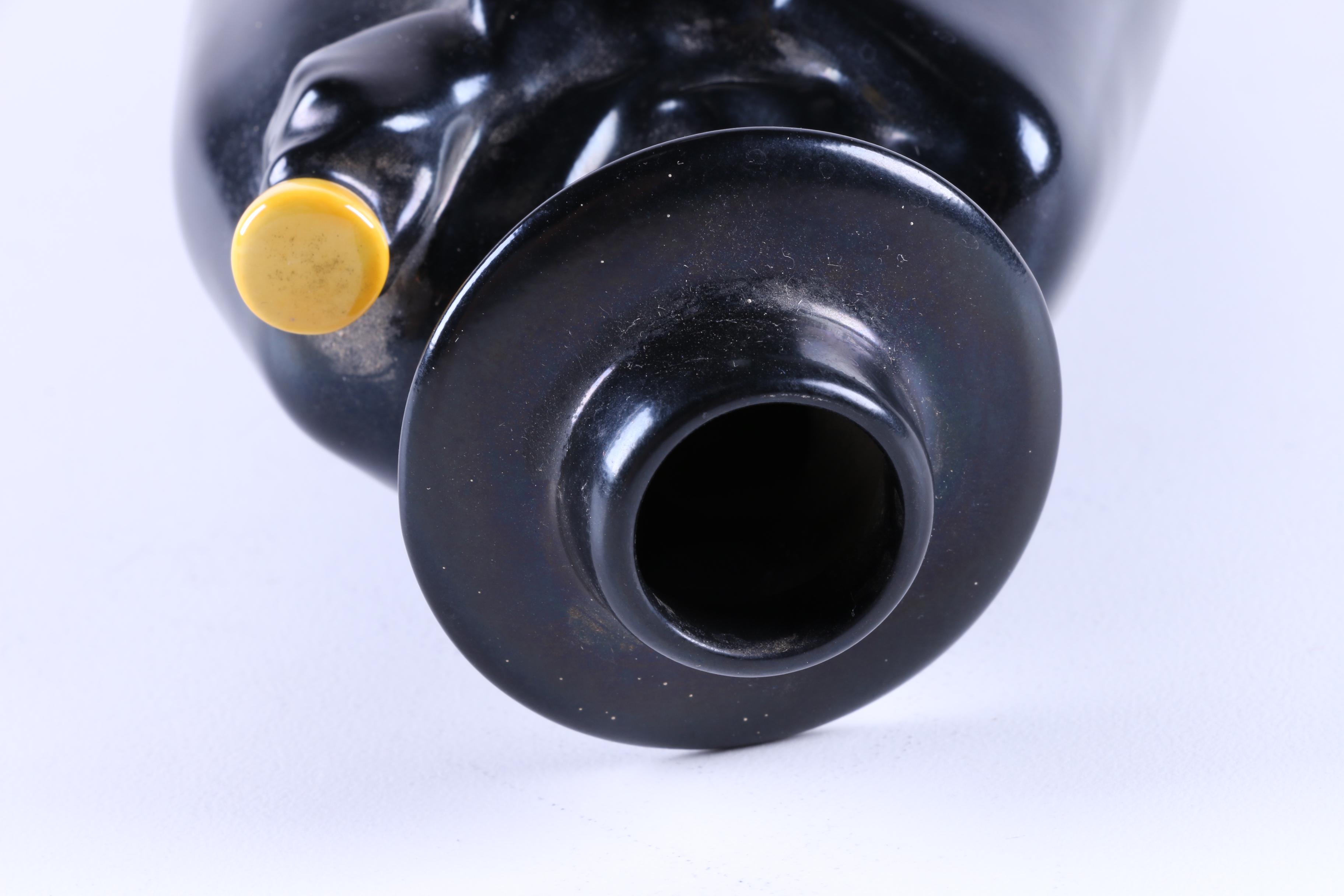 Royal Doulton Sandeman Port "Don Man with the Black Cape" Decanter