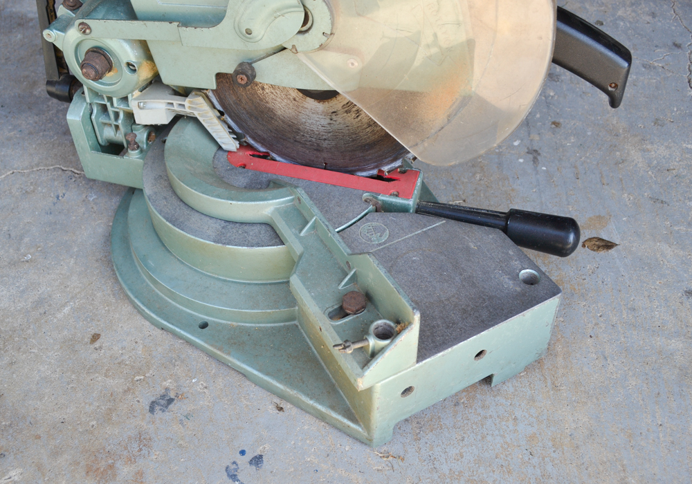 Vintage Hitachi C10FC 10" Compound Saw