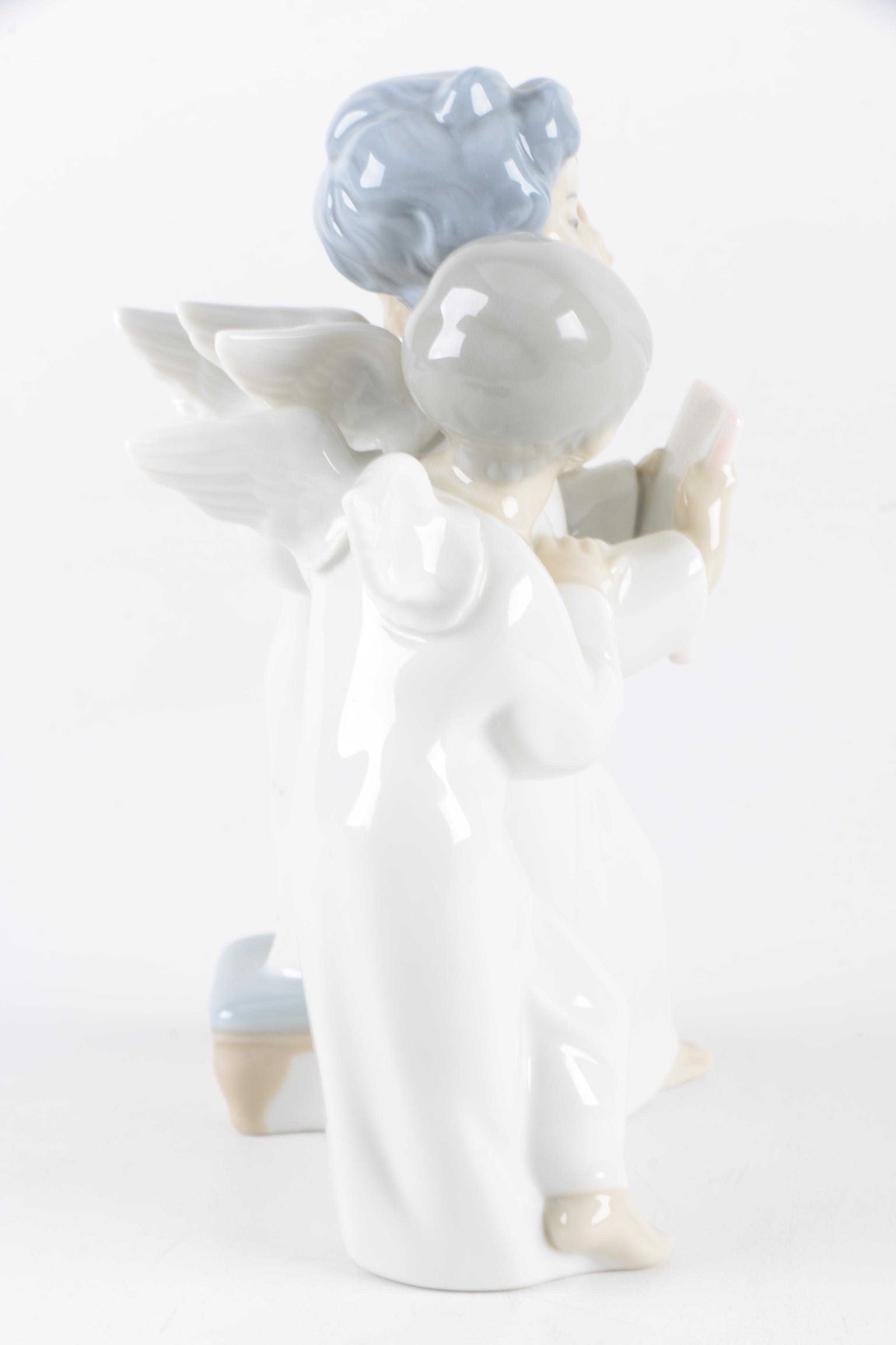 Lladro "Group of Singing Angels" Figurine