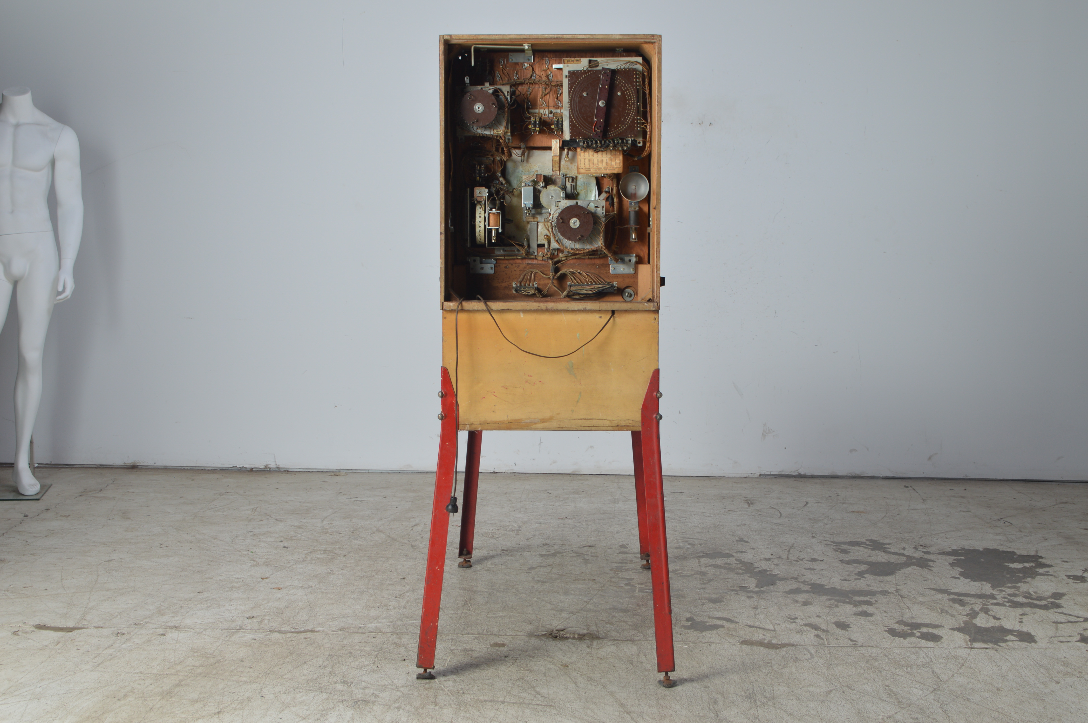 Vintage 1959 Gottlieb "Hi-Diver" Pinball Machine