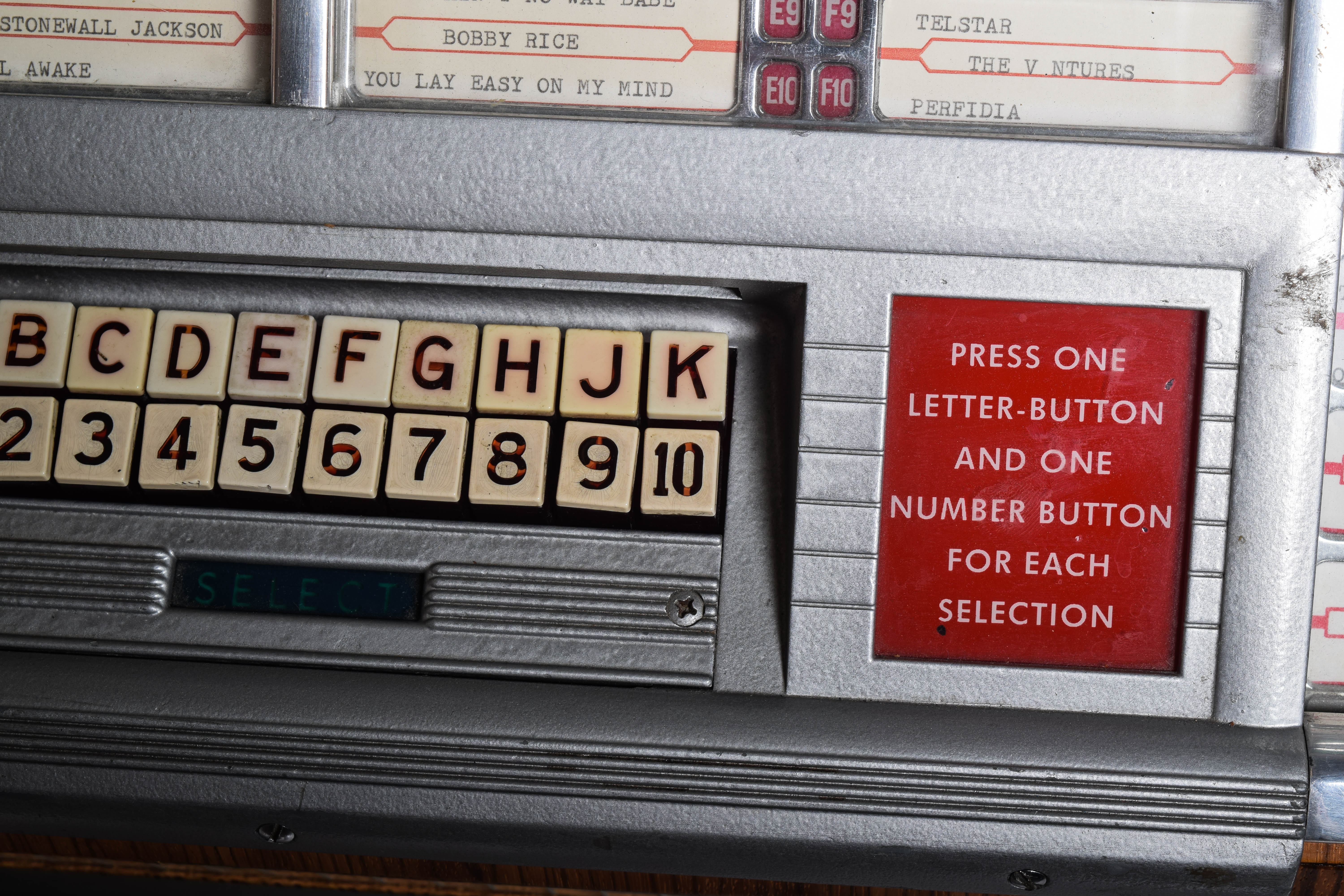 Vintage Seeburg Select-O-Matic 100 Jukebox