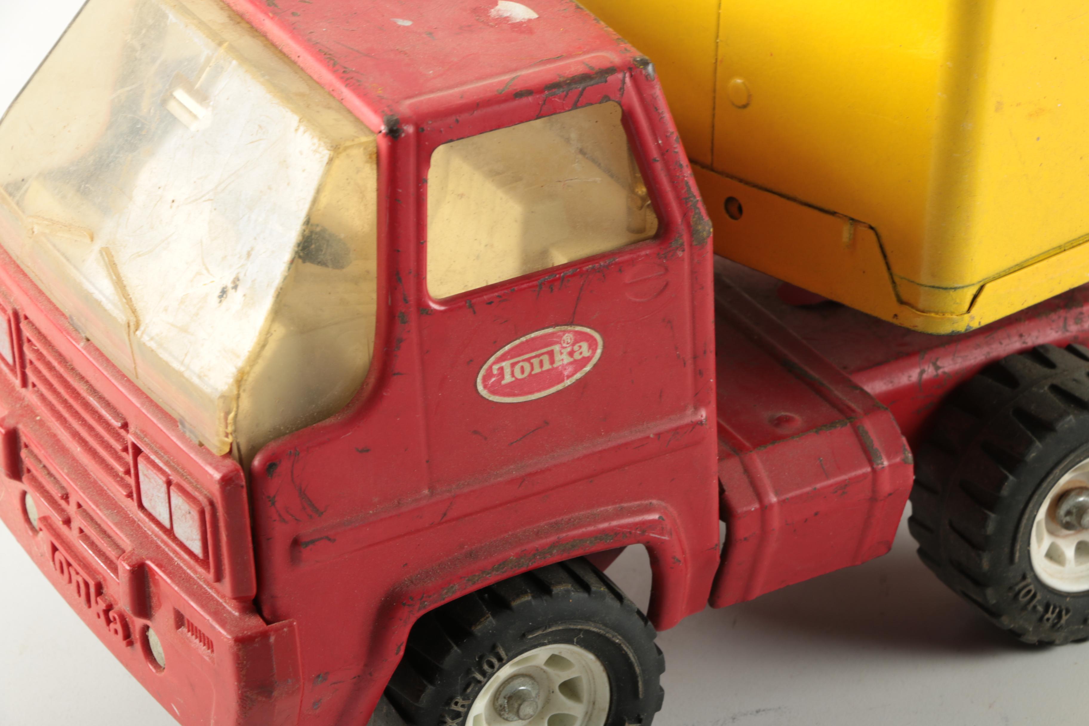 Vintage Tonka Tractor Trailer and UPS Trucks