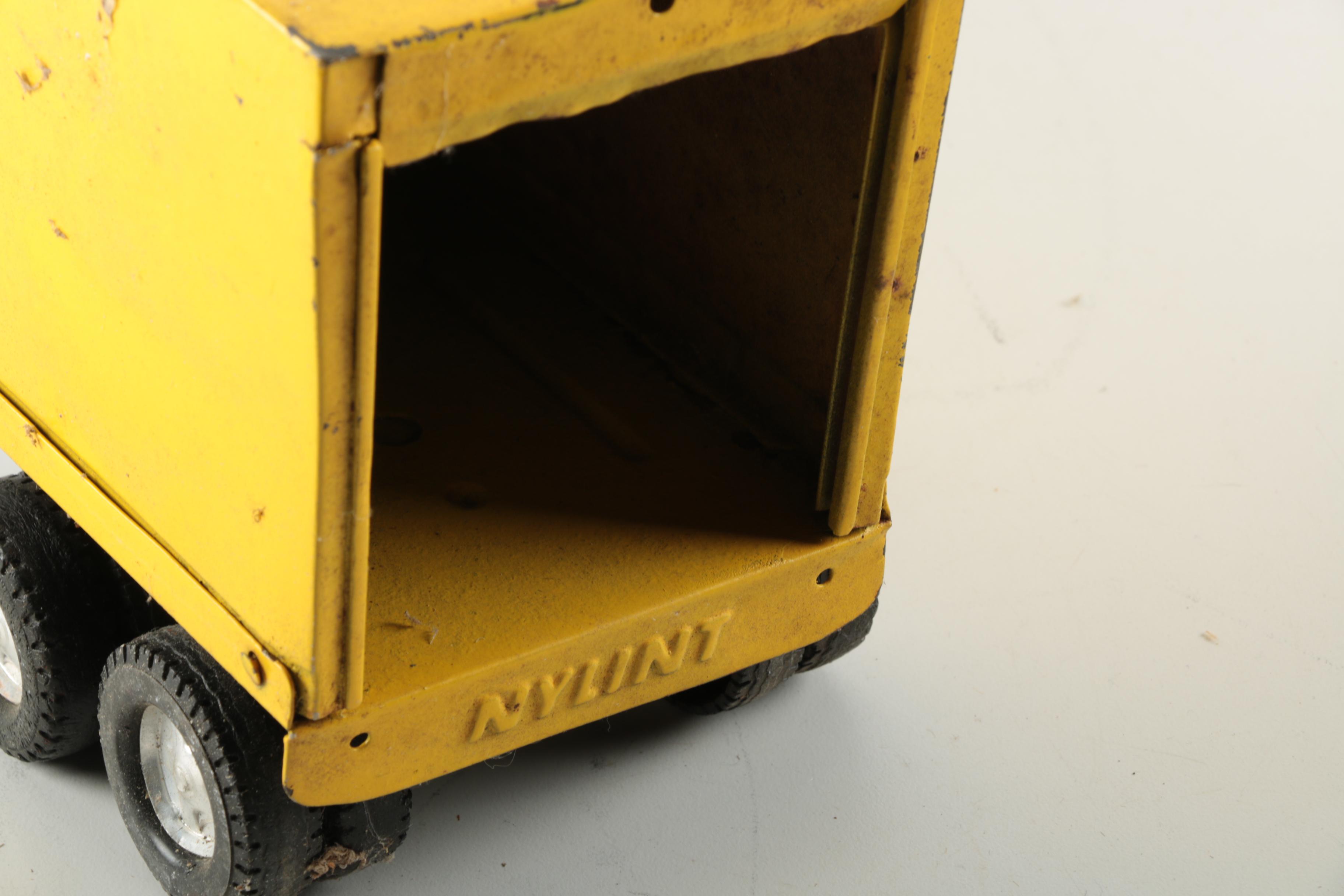 Vintage Tonka Tractor Trailer and UPS Trucks