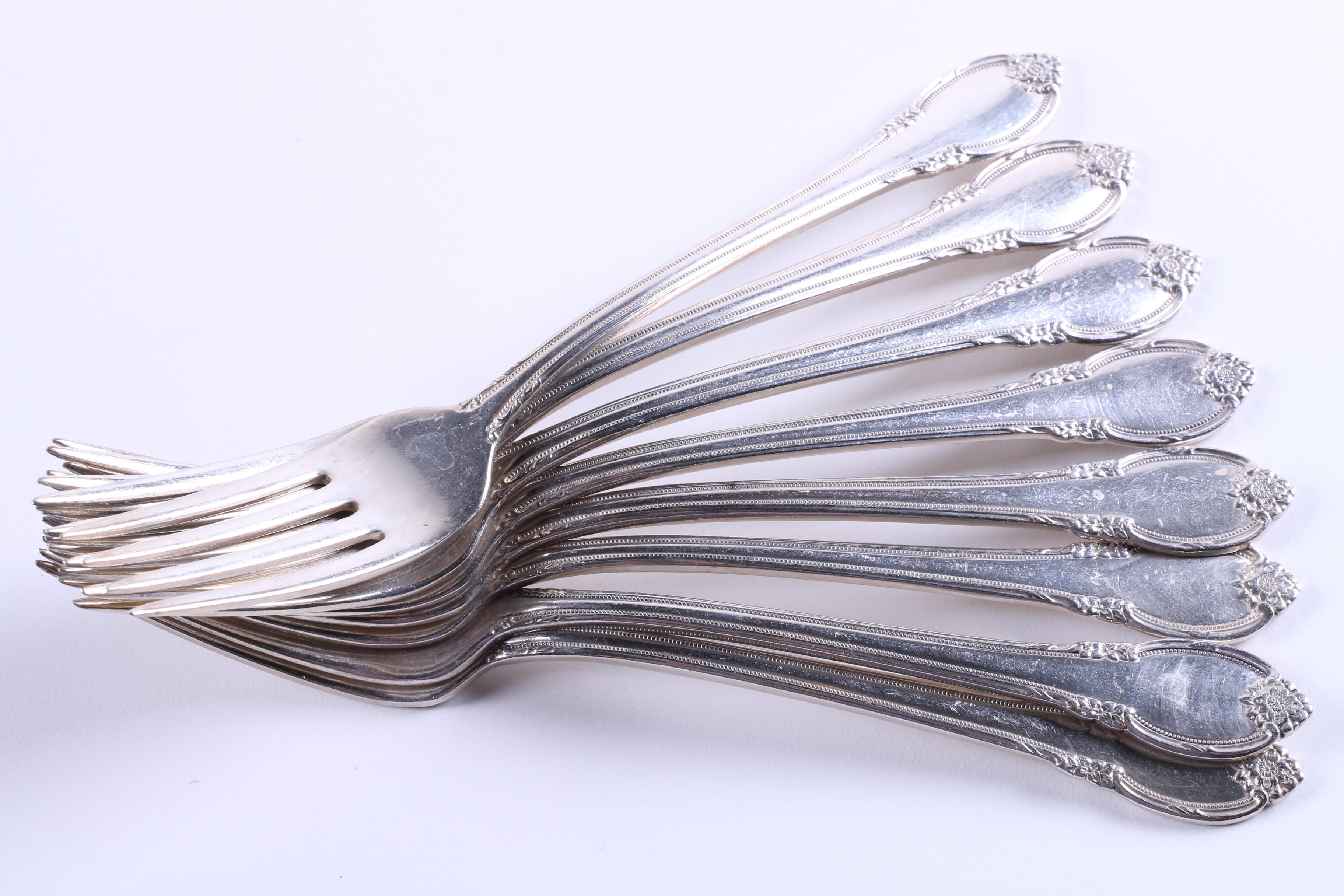 1847 Rogers Bros. "Remembrance" Flatware Set